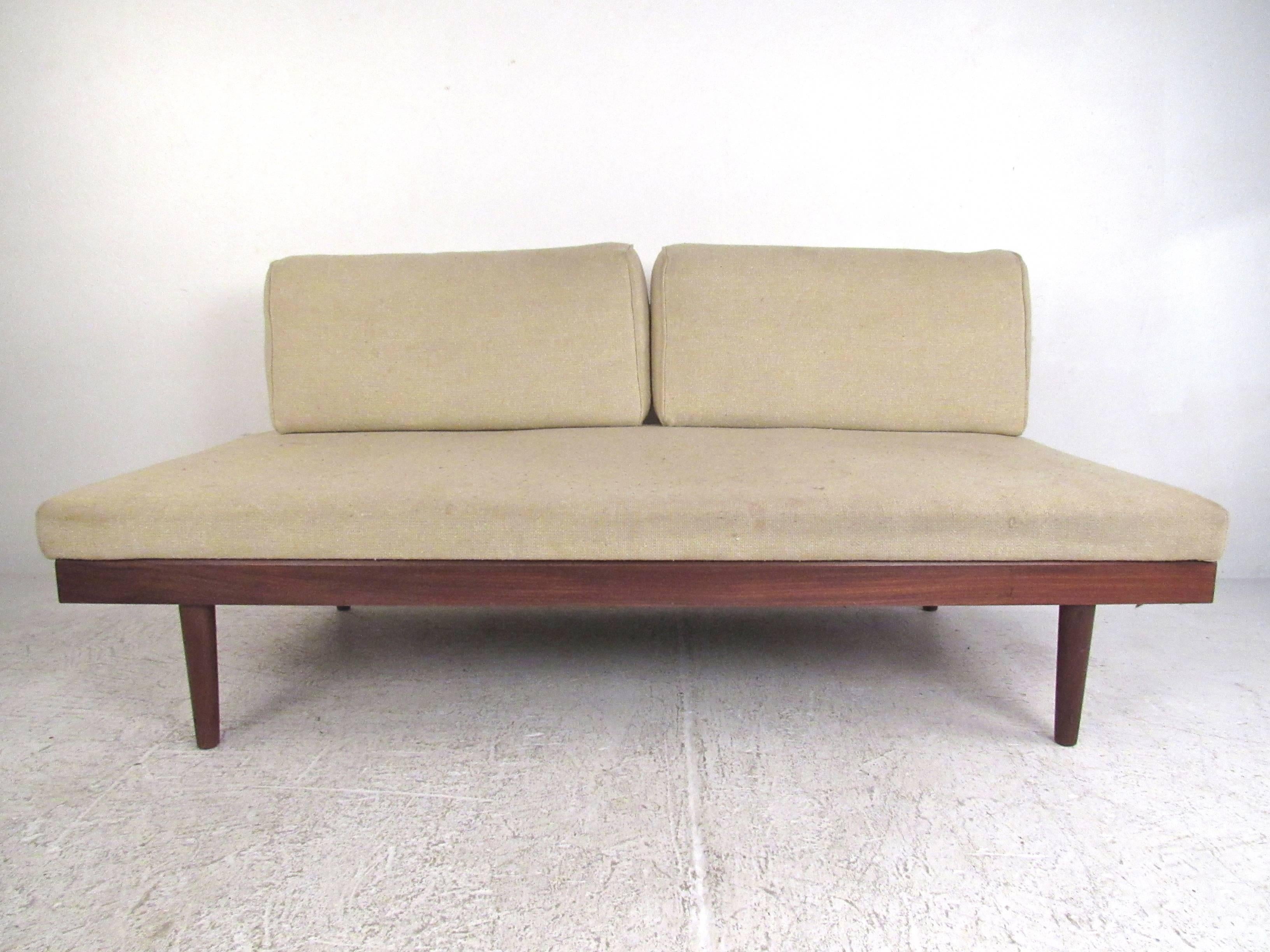 Danish Mid-Century Modern Peter Hvidt Style Daybed