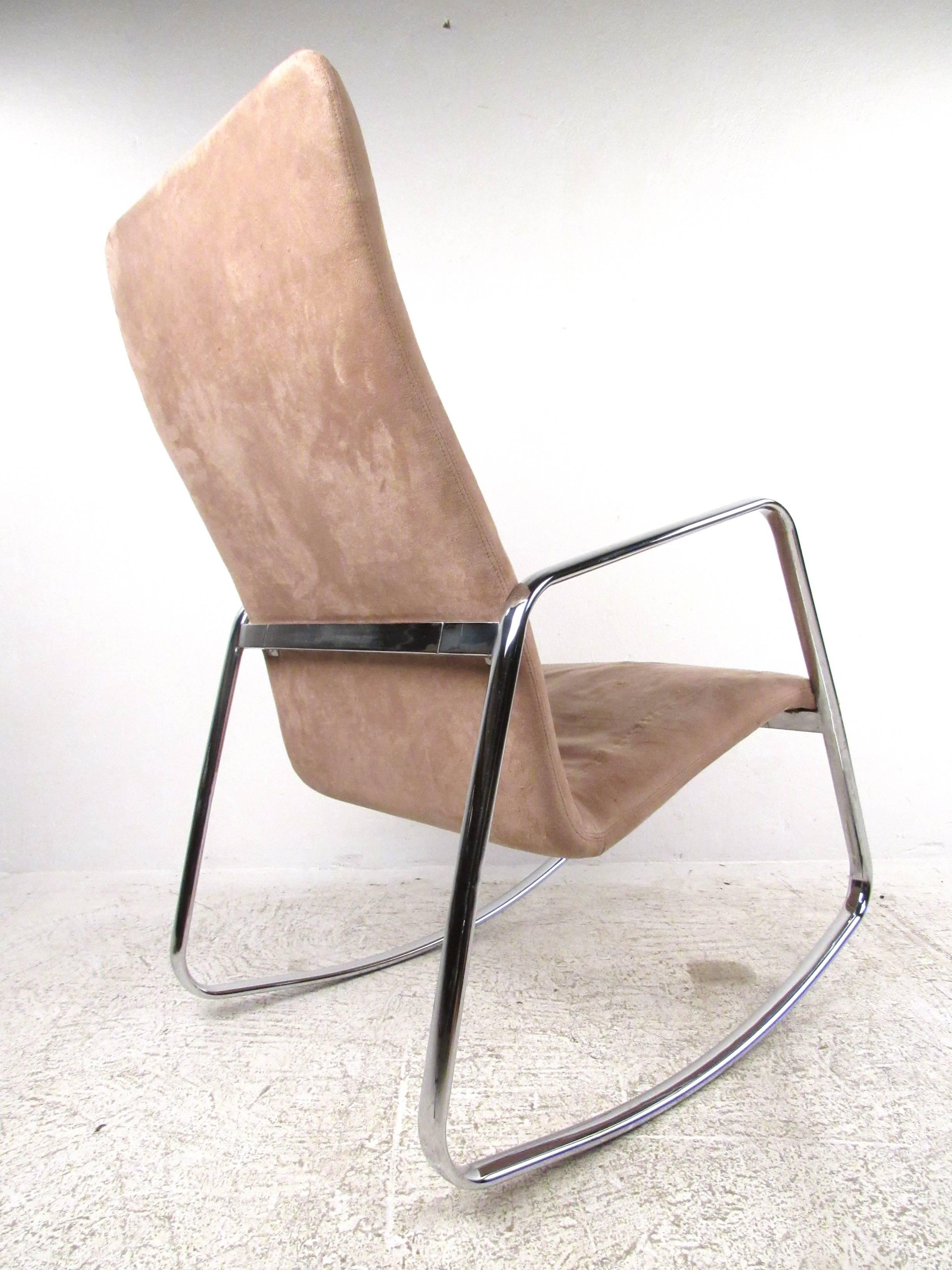 American Mid-Century Modern Rocking Chair in the Style of Milo Baughman