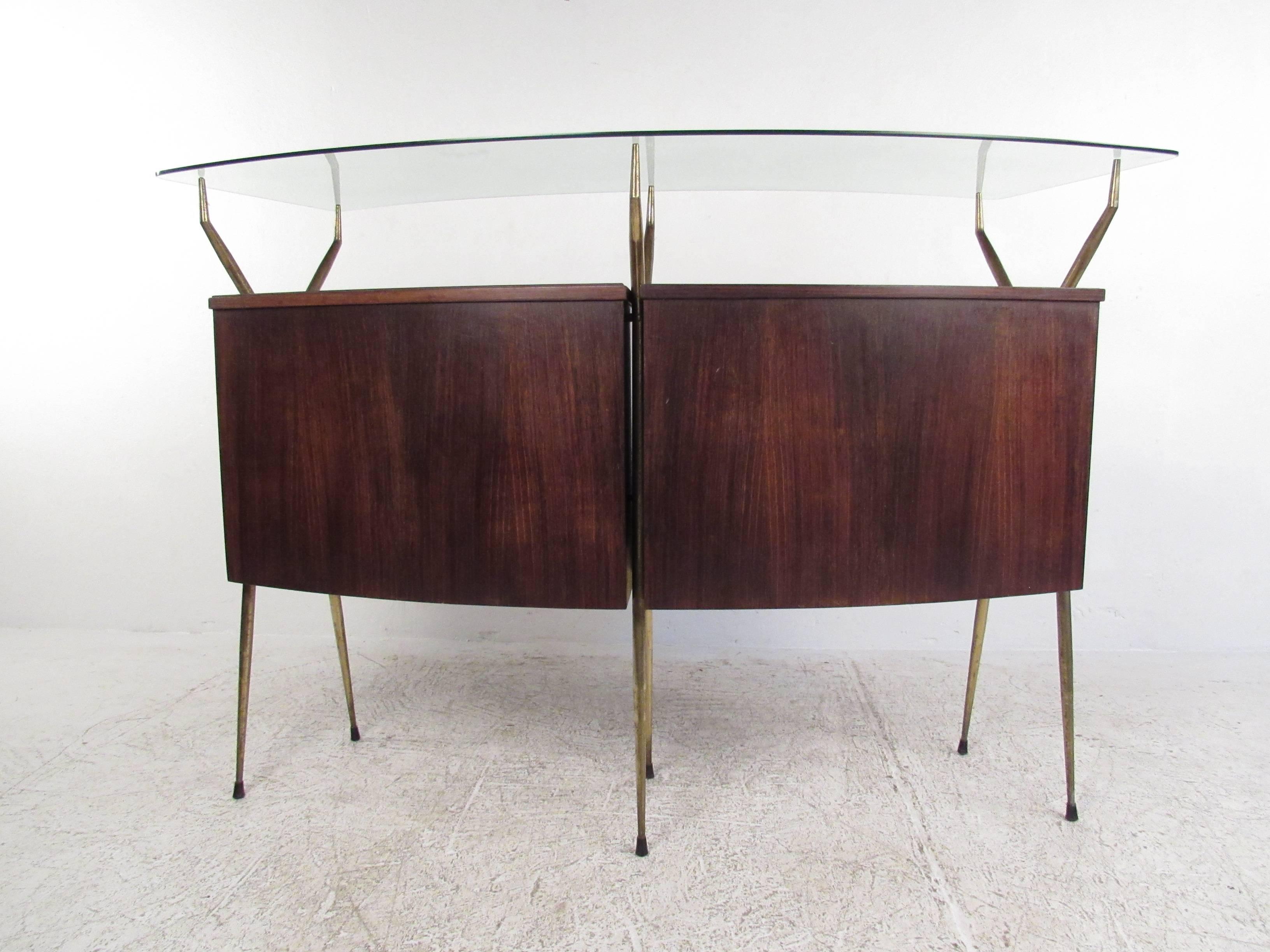 Mid-20th Century Italian Modern Dry Bar With Cabinet in the Style of Gio Ponti