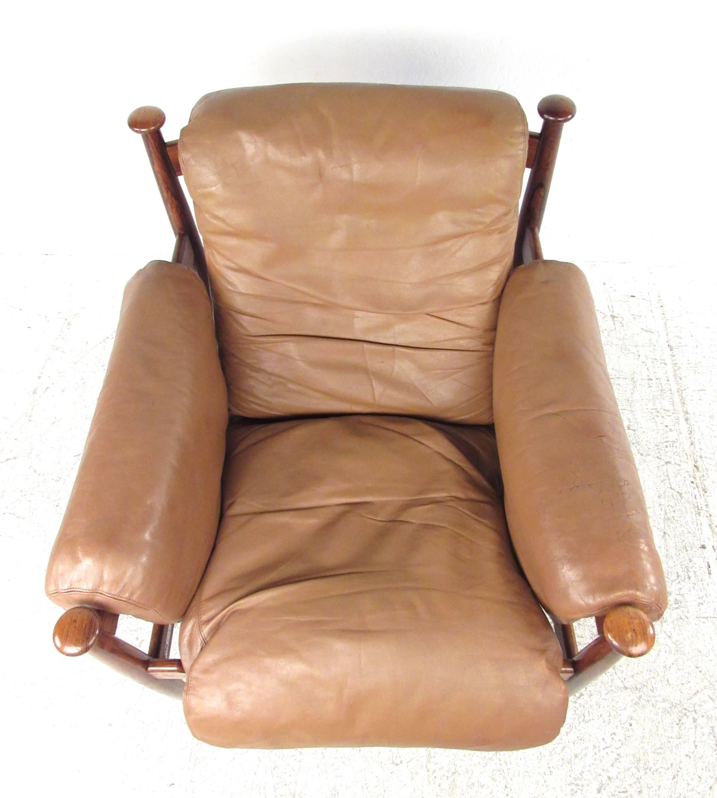 Vintage Leather Amiral Lounge Chair by Ire Mobler  In Good Condition In Brooklyn, NY