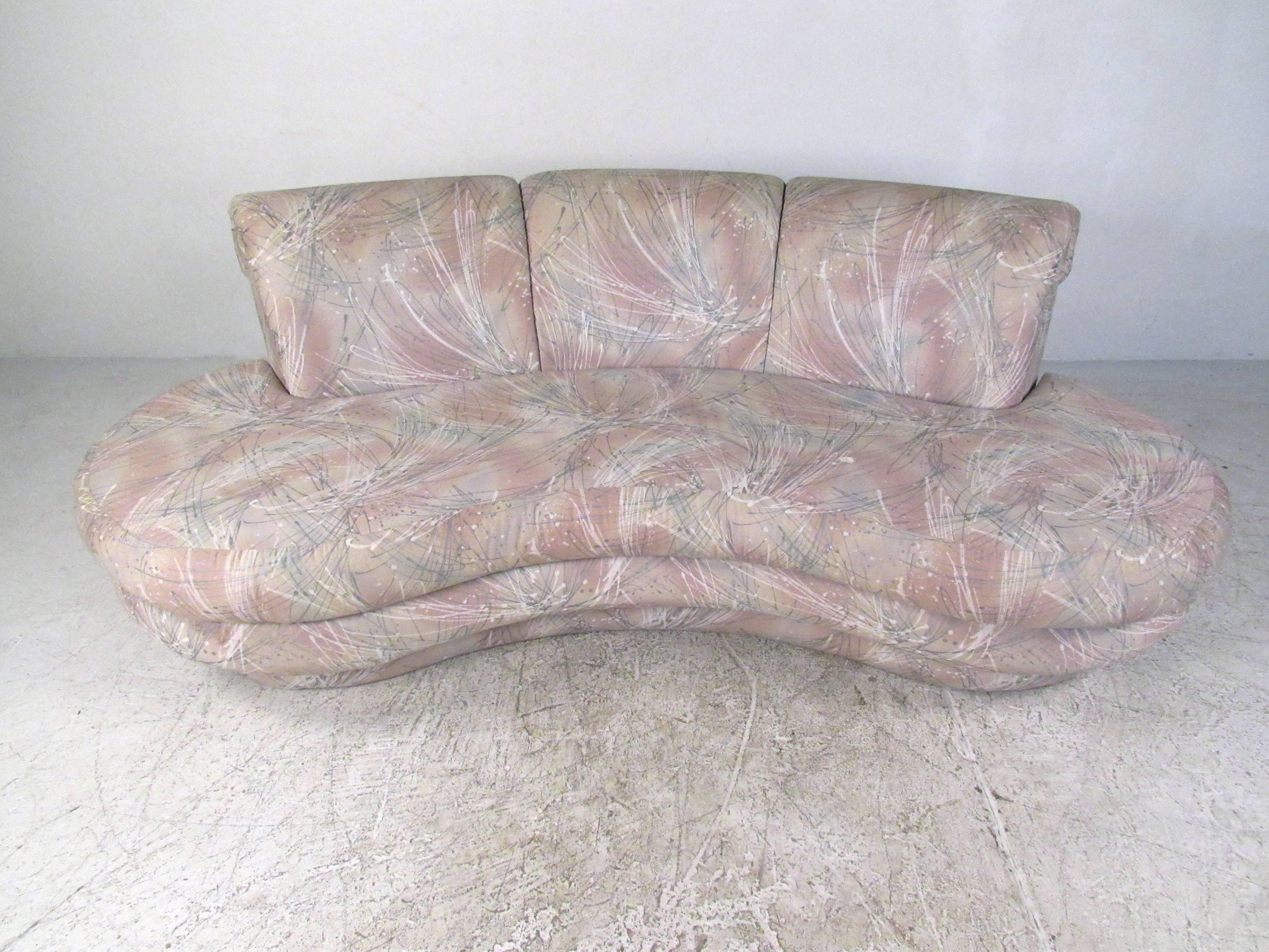 Stylish Vintage Free-Form Sectional Sofa in the Style of Vladimir Kagan In Good Condition In Brooklyn, NY
