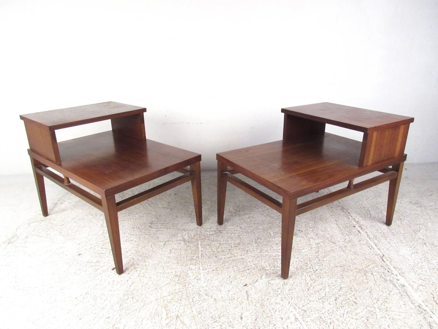 Mid-Century Modern Two-Tier End Tables by Lane For Sale at 1stdibs