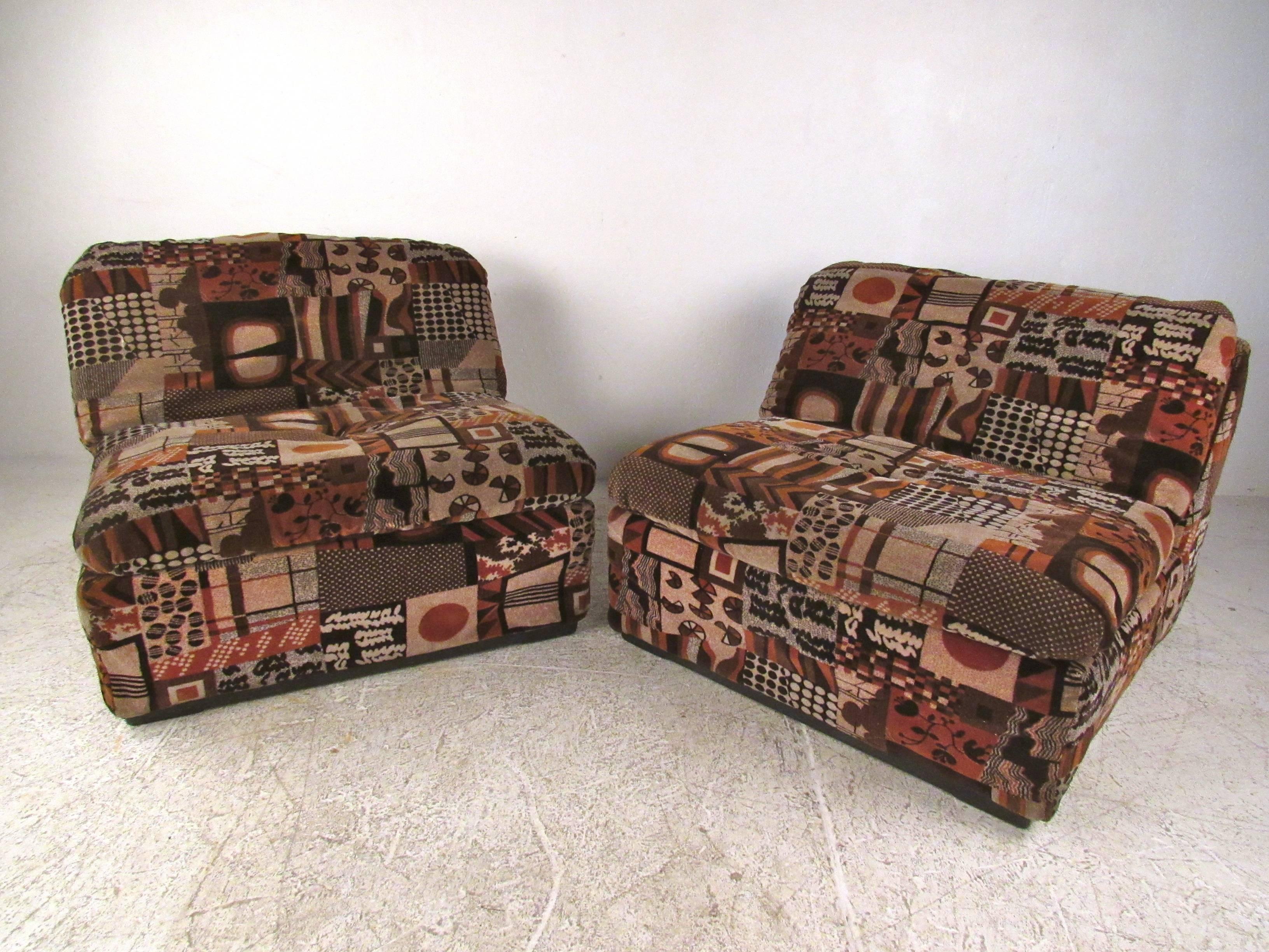 Unique Pair of Mid-Century Modern Italian Lounge Chairs by Campos In Good Condition In Brooklyn, NY