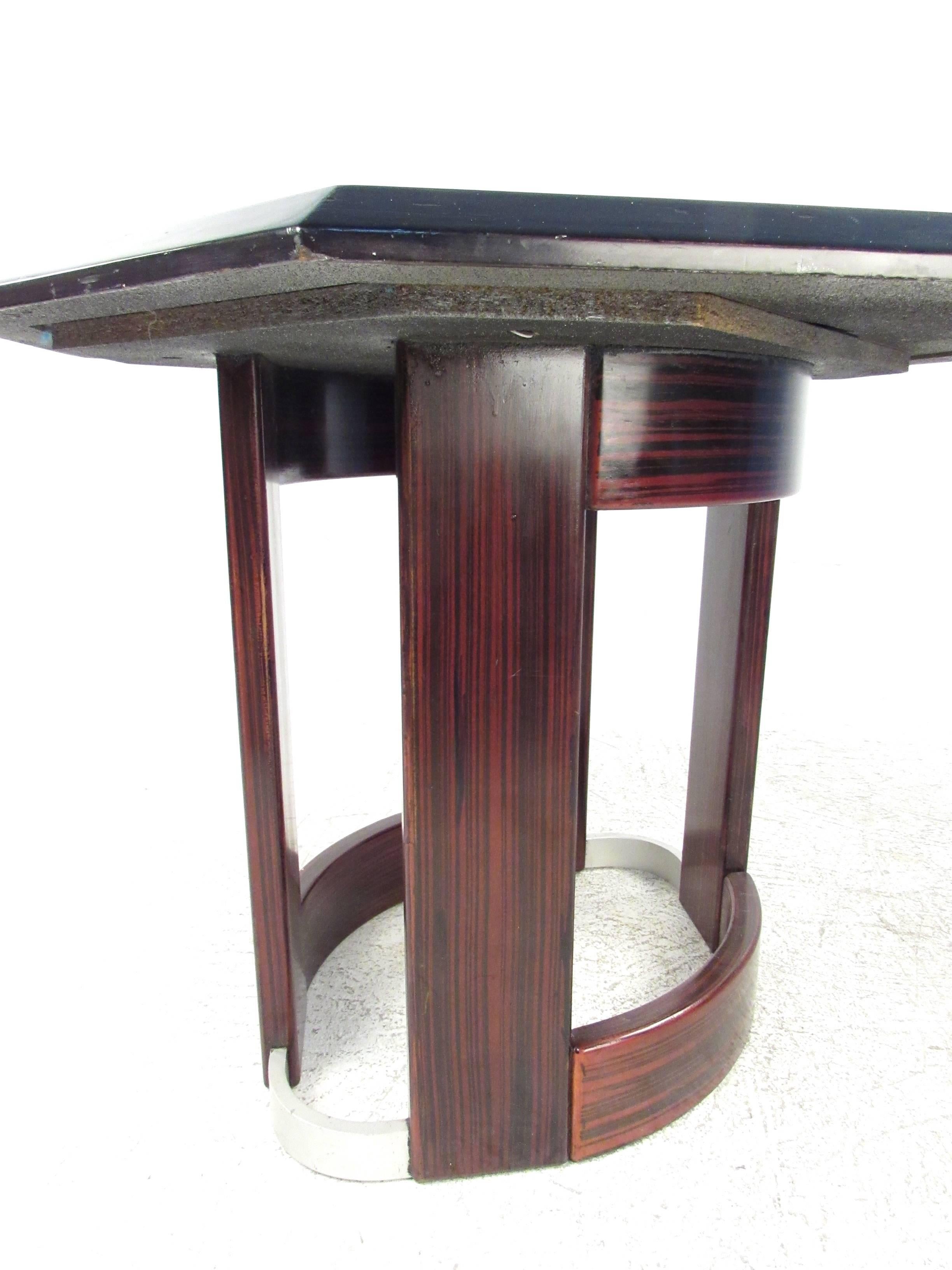 Mid-Century Italian Pedestal Table with Artistic Metal Top In Good Condition In Brooklyn, NY