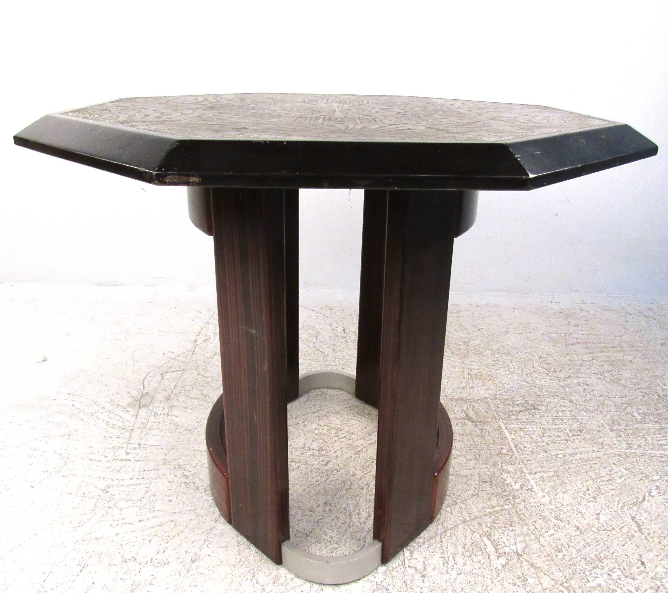 Mid-Century Modern Mid-Century Italian Pedestal Table with Artistic Metal Top