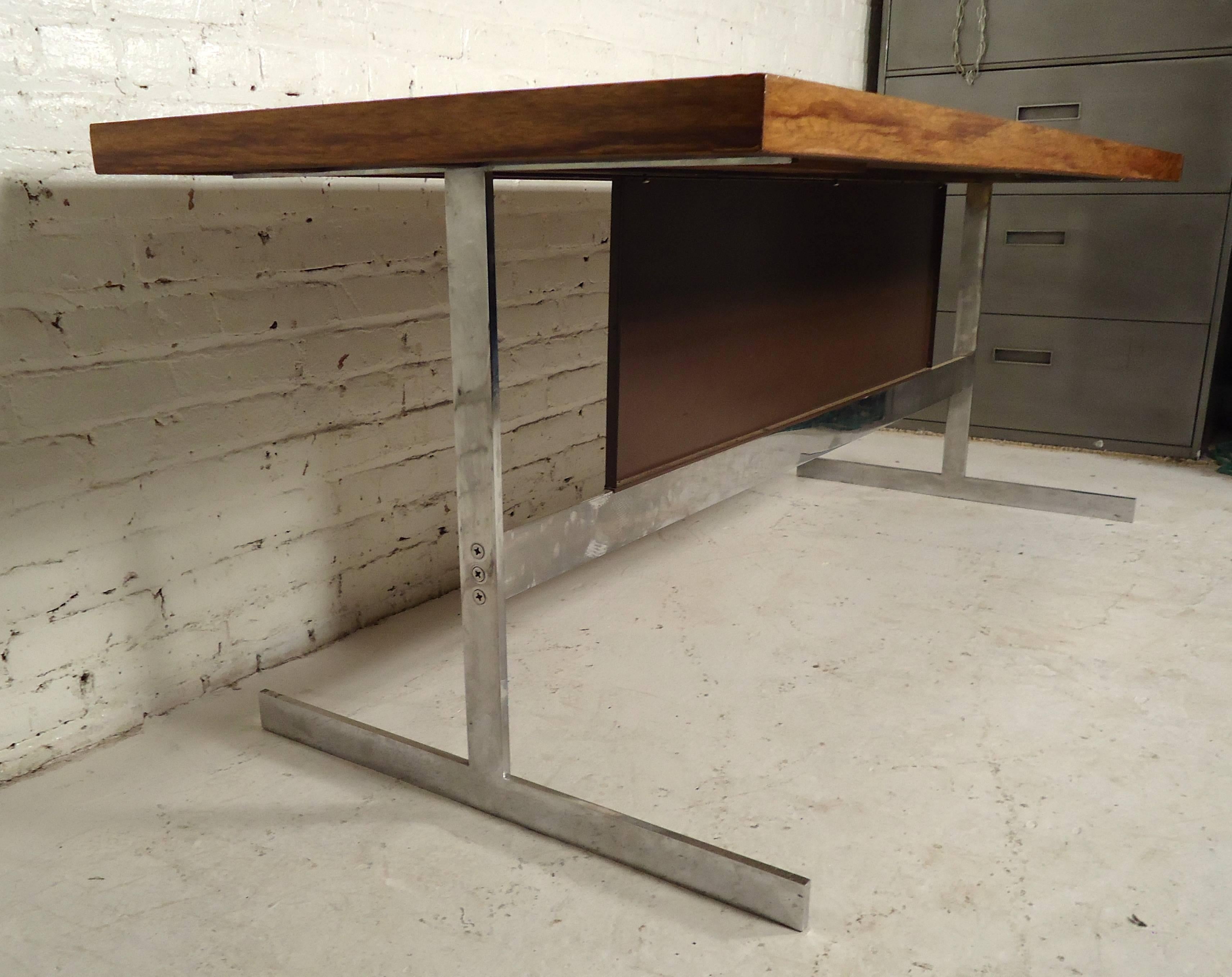 Mid-20th Century Mid-Century Modern Rosewood and Chrome Desk in the Style of Milo Baughman
