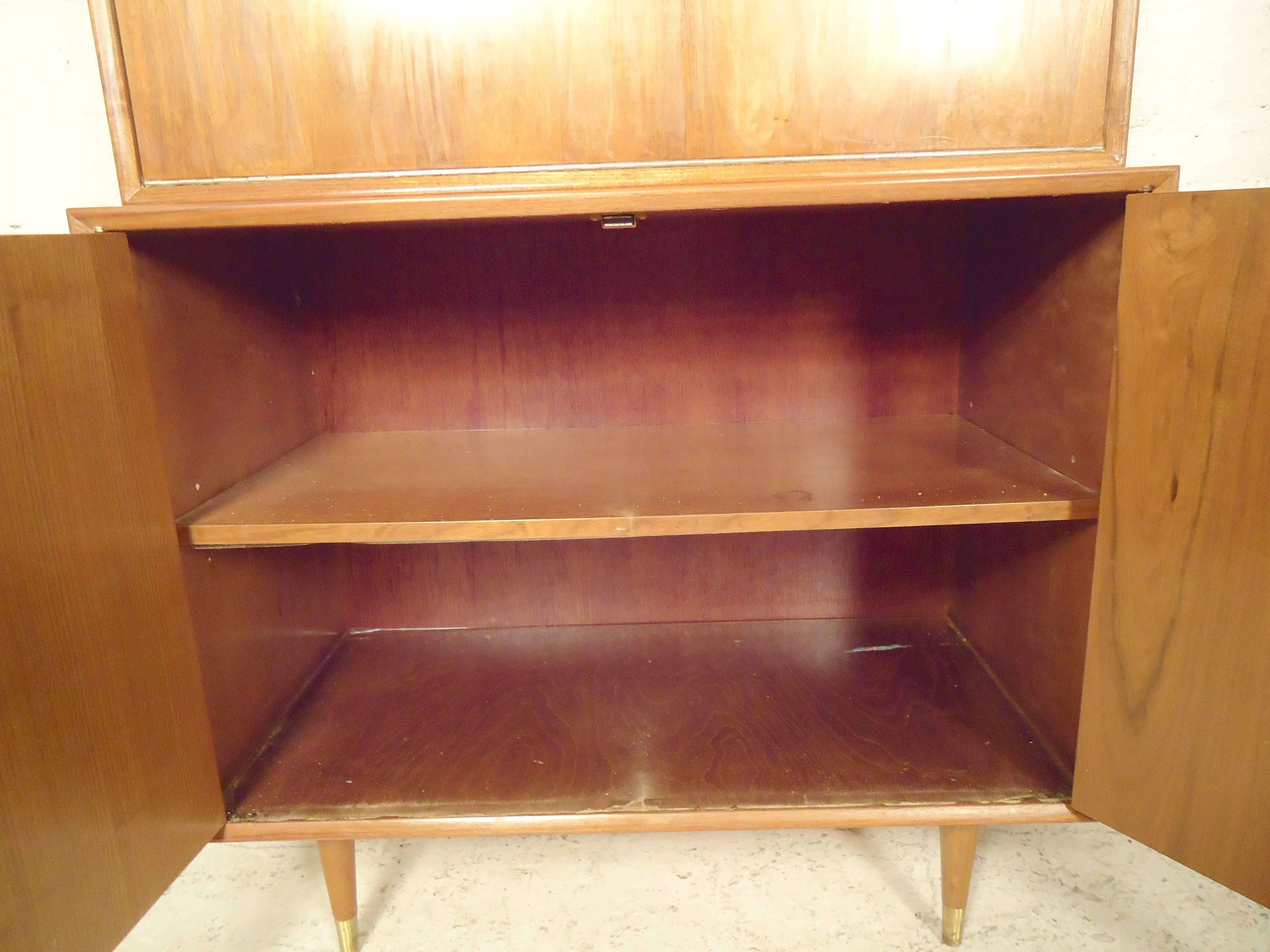 Rare Mid-Century Bar and Cabinet 2