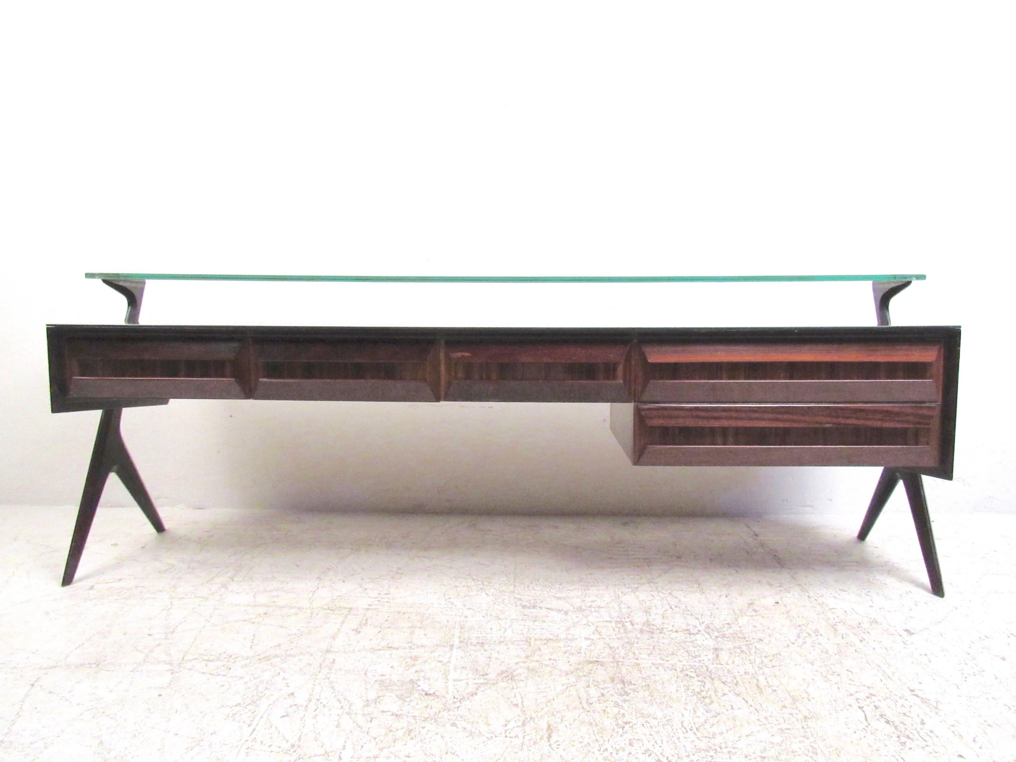 Mid-Century Modern Italian Modern Glass Top Sideboard in the Style of Paolo Buffa For Sale