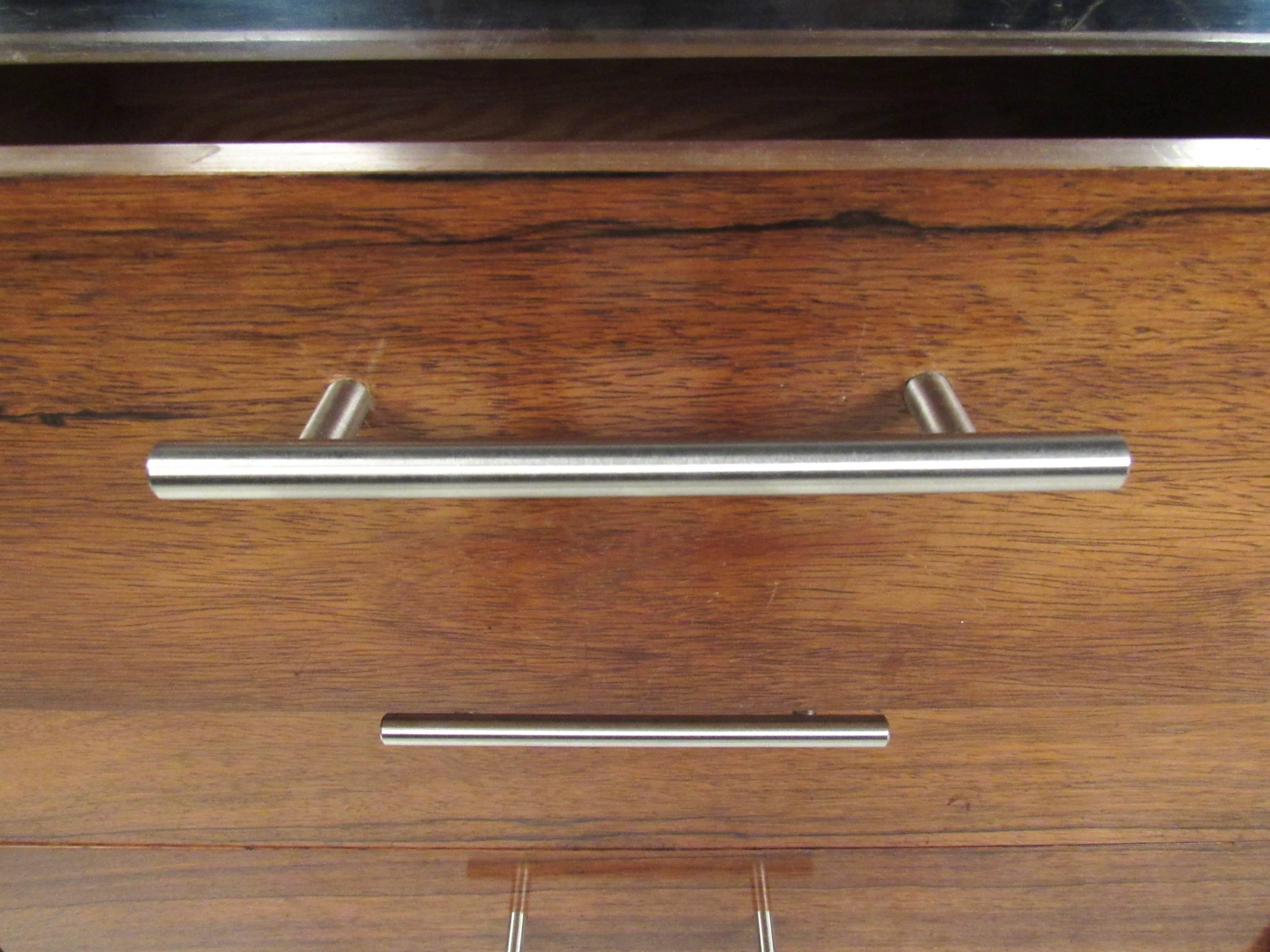 Milo Baughman Rosewood Dresser for John Stuart In Good Condition In Brooklyn, NY