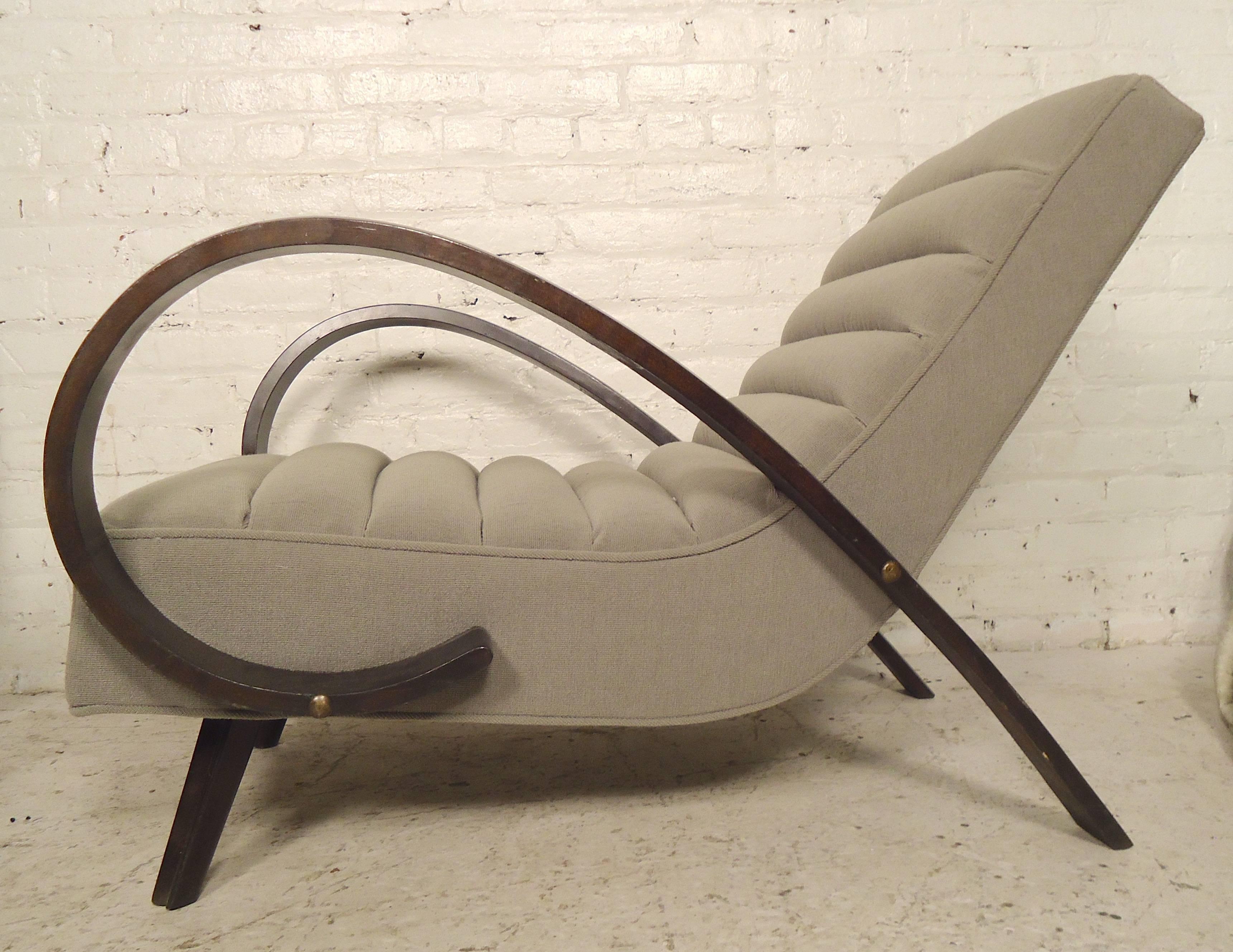 Dramatic Sculpted Armchairs In Good Condition In Brooklyn, NY