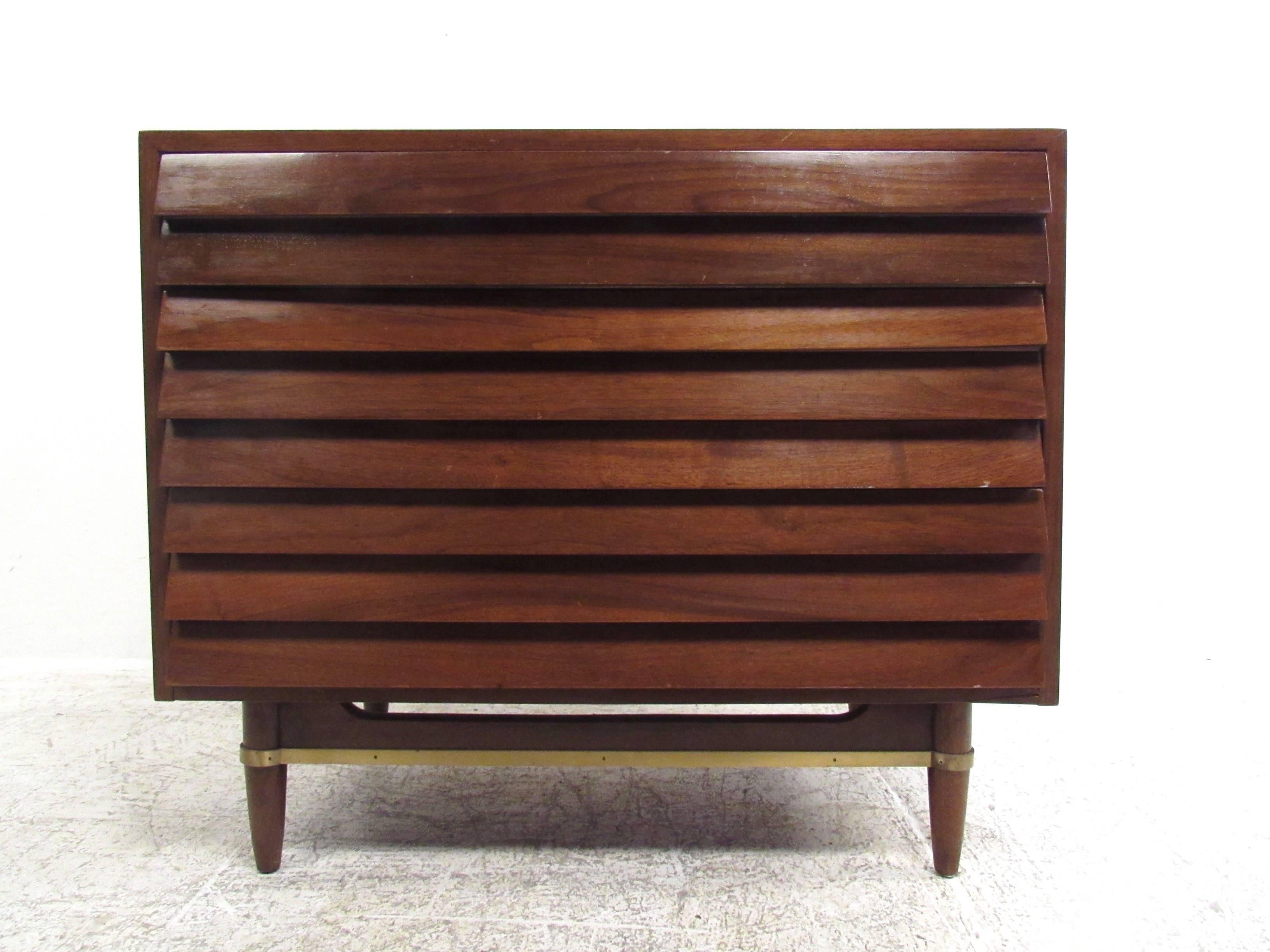 Mid-20th Century Pair of Mid-Century Louvered Chests by American of Martinsville