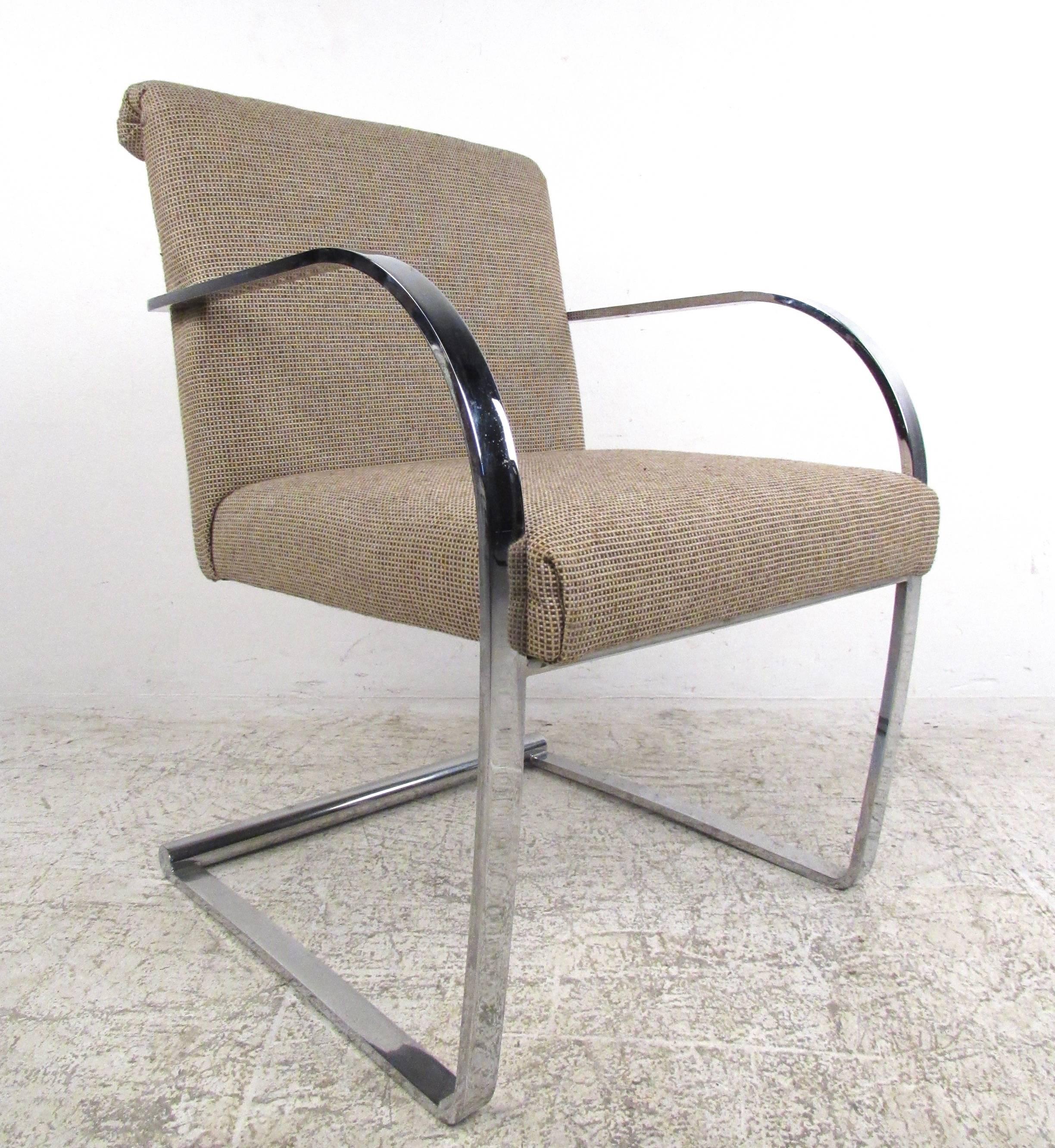 American Set of Four Mid-Century Modern Knoll Style Brno Dining Chairs For Sale