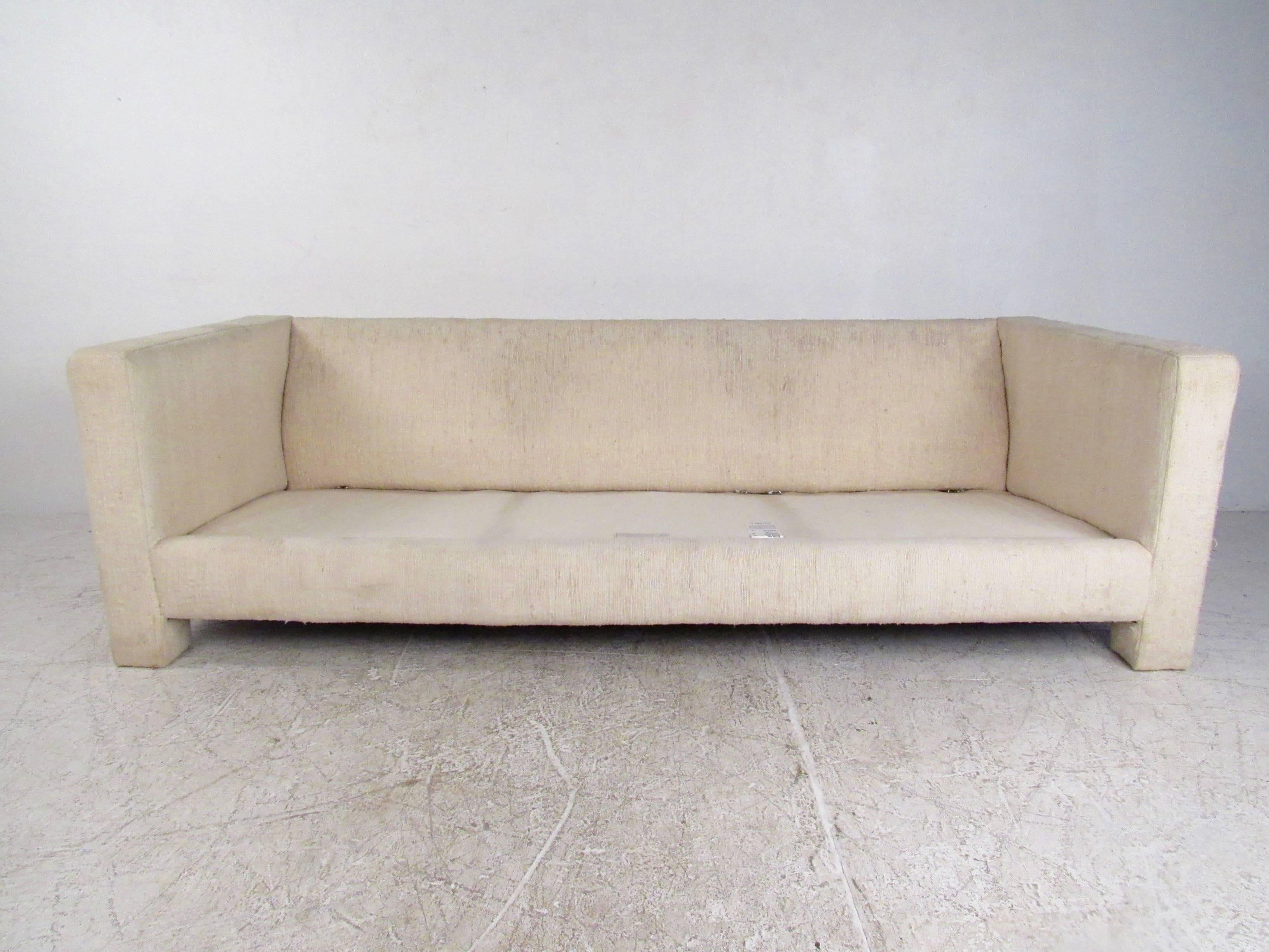 Mid-Century Modern Three-Seat Sofa by Milo Baughman for Thayer Coggin 3