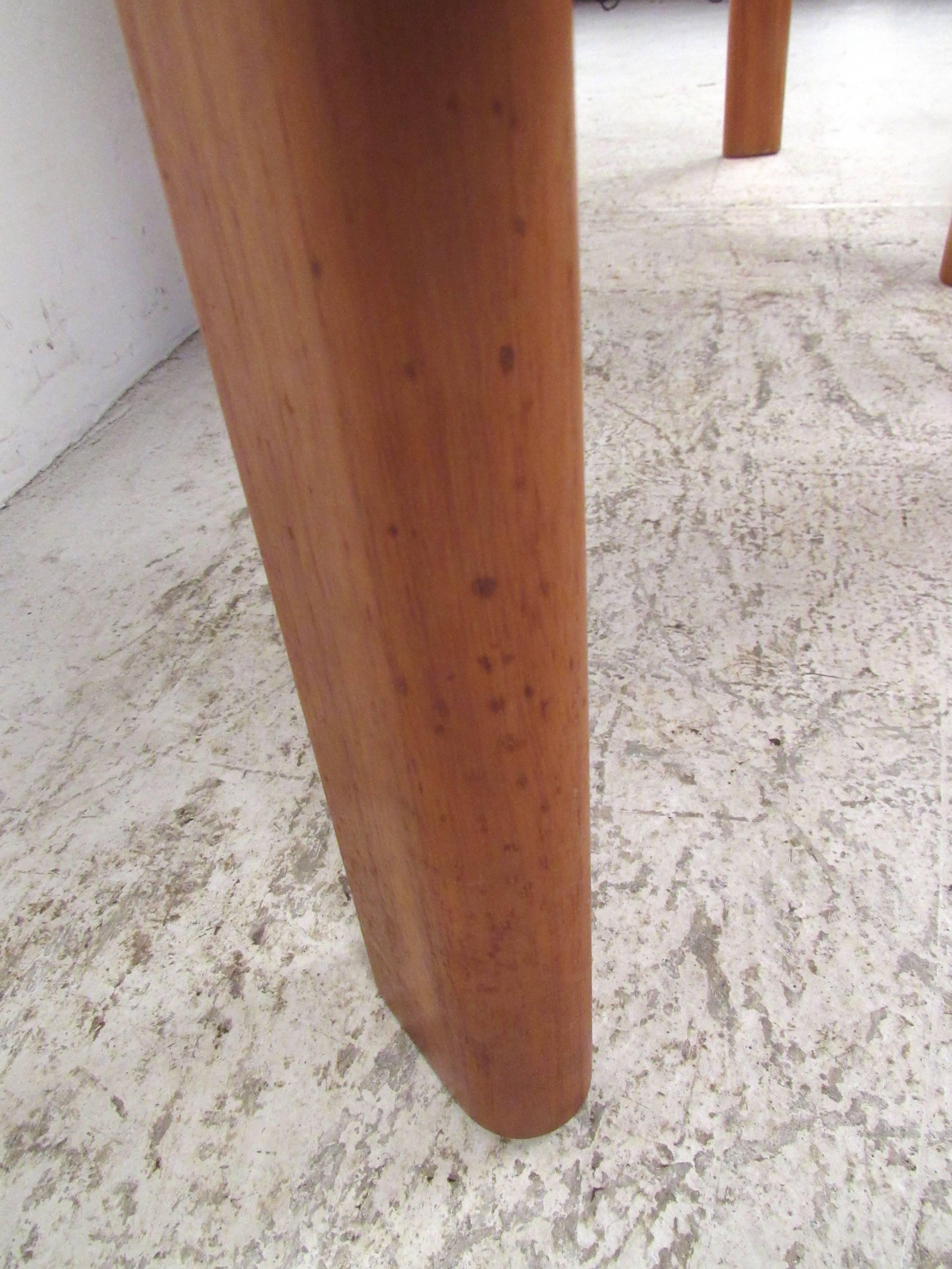 Pair of Danish Modern Solid Teak End Tables by Trioh Mobler In Good Condition In Brooklyn, NY