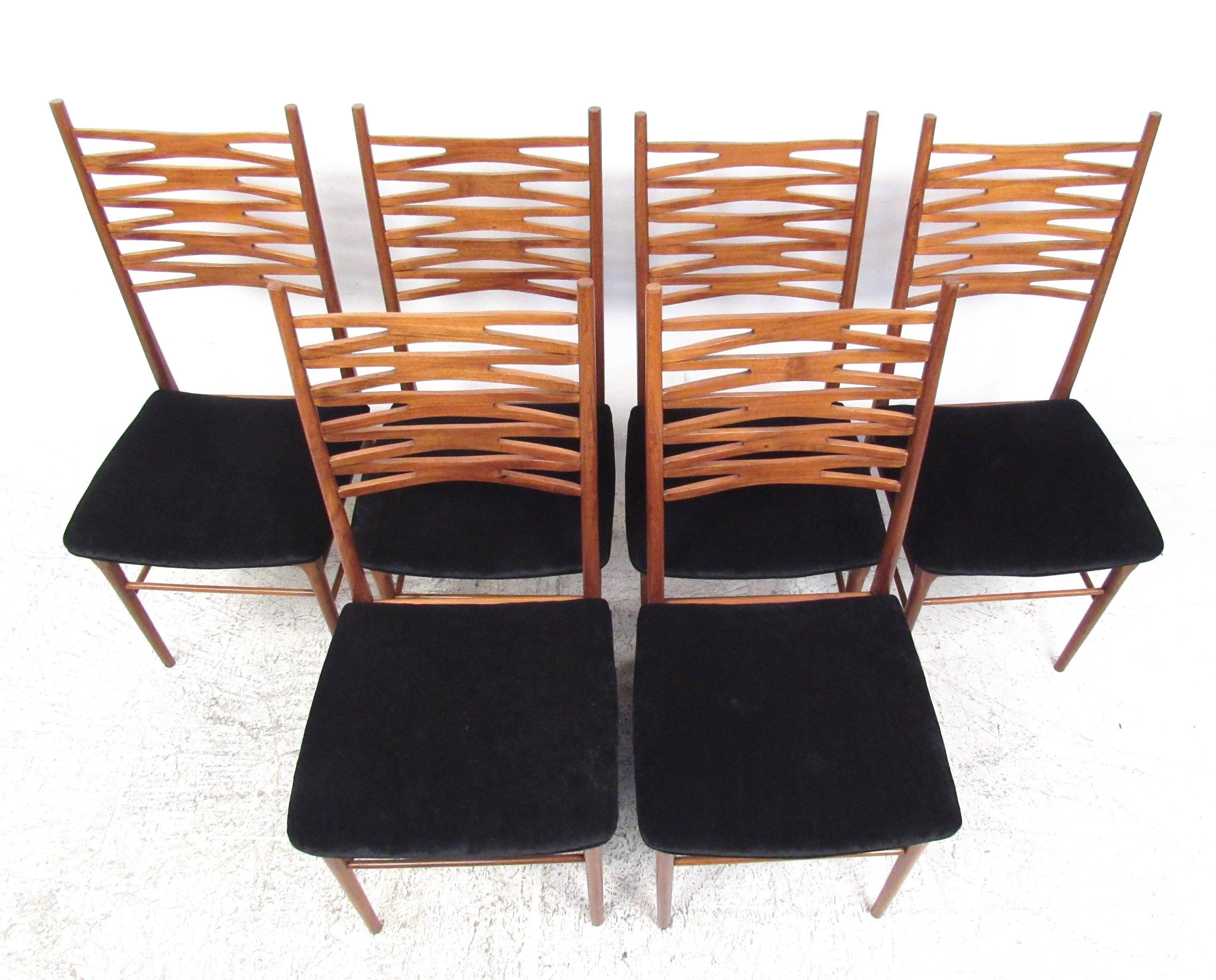 Set of Mid-Century Danish Modern Teak Dining Chairs after Johannes Andersen In Good Condition In Brooklyn, NY