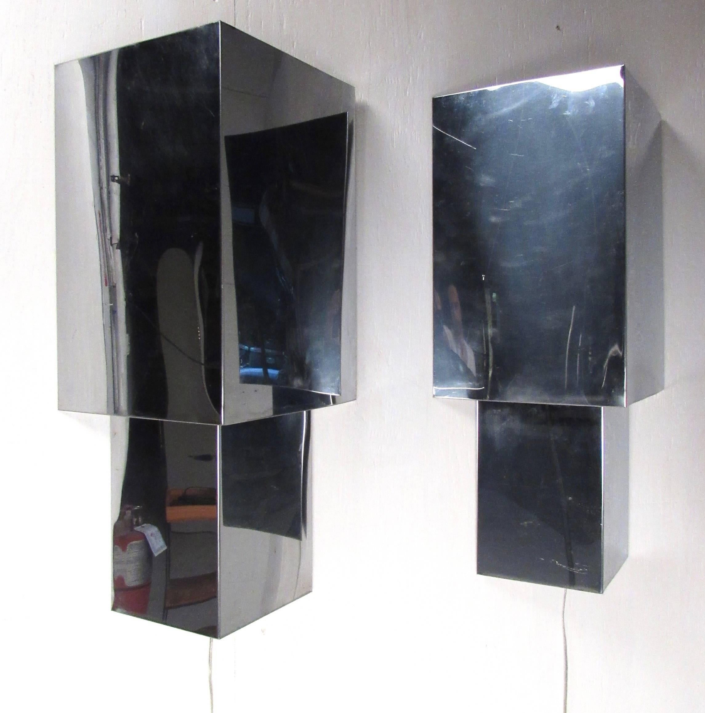 Pair of Mid-Century Modern Angular Chrome Wall Sconces For Sale 1