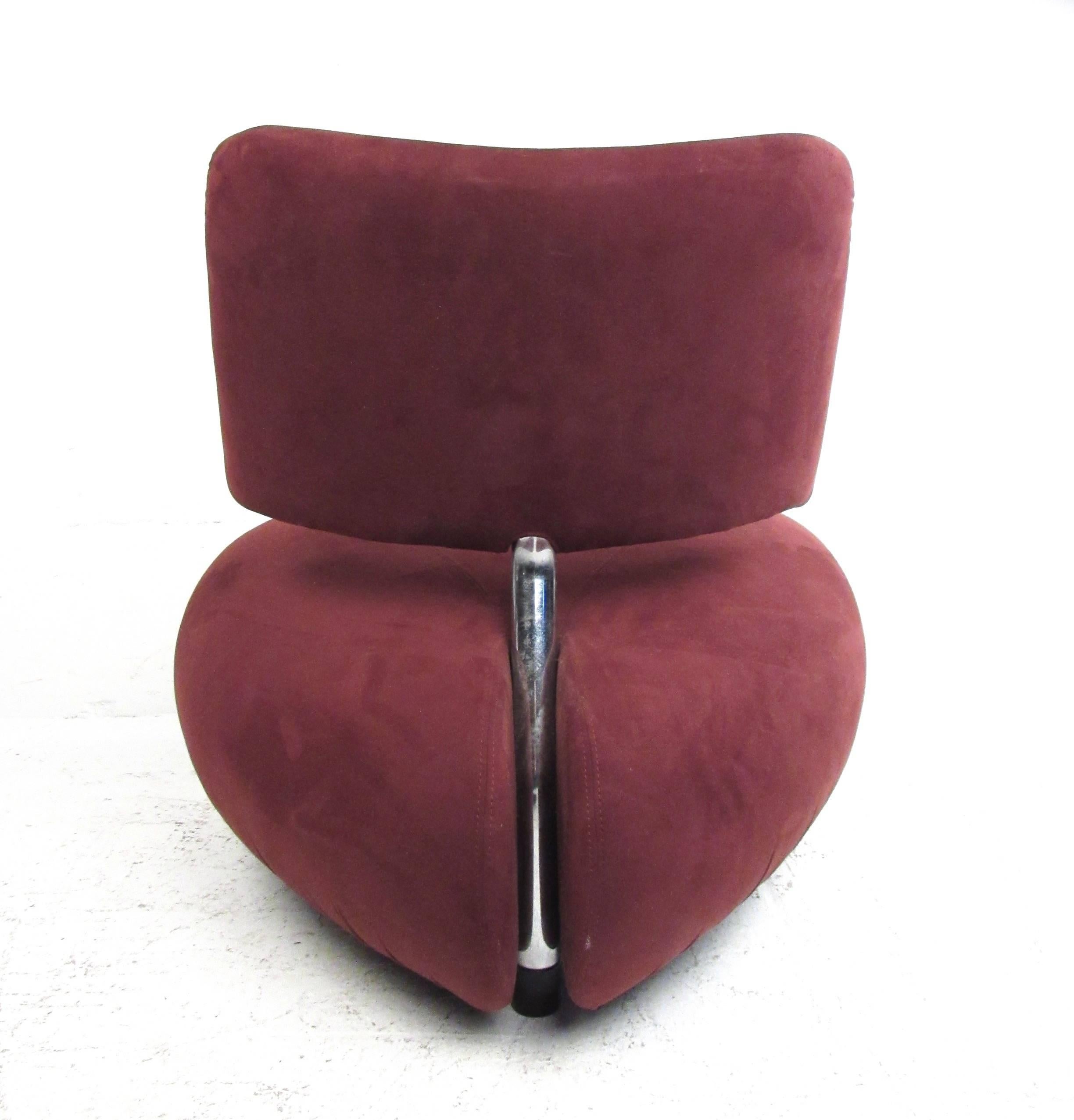 20th Century Leolux Slipper Chair by Roy de Scheemaker