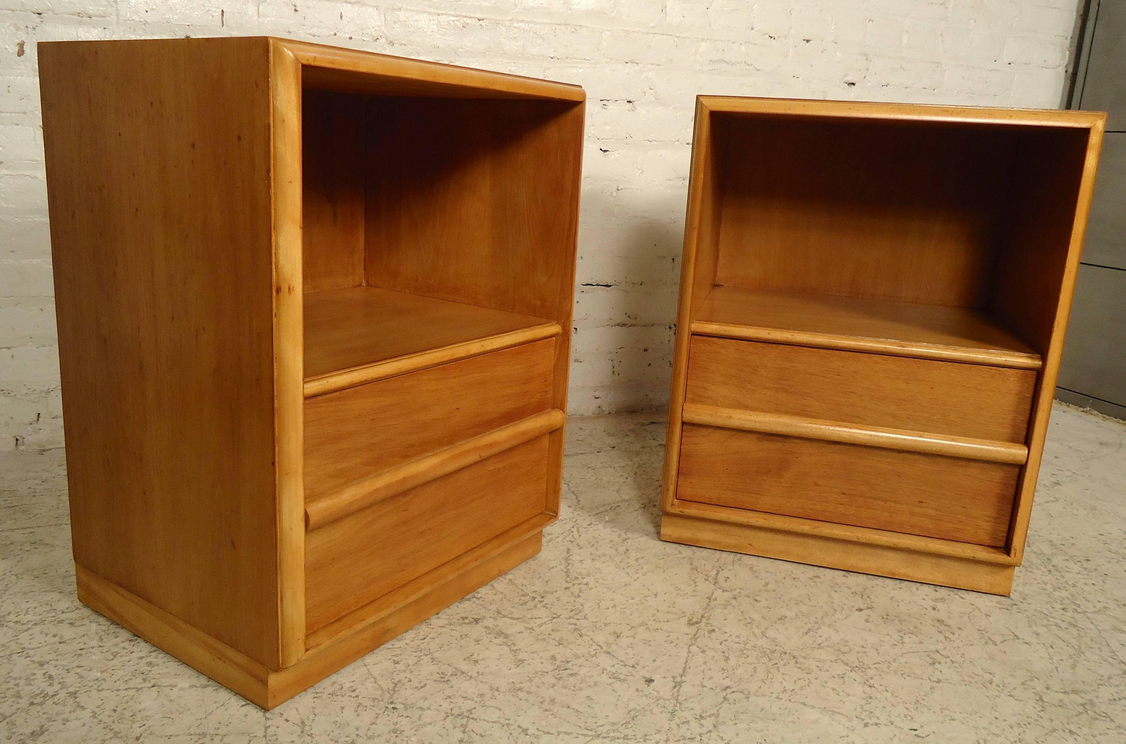 Mid-Century Side Tables by Widdicomb In Good Condition In Brooklyn, NY