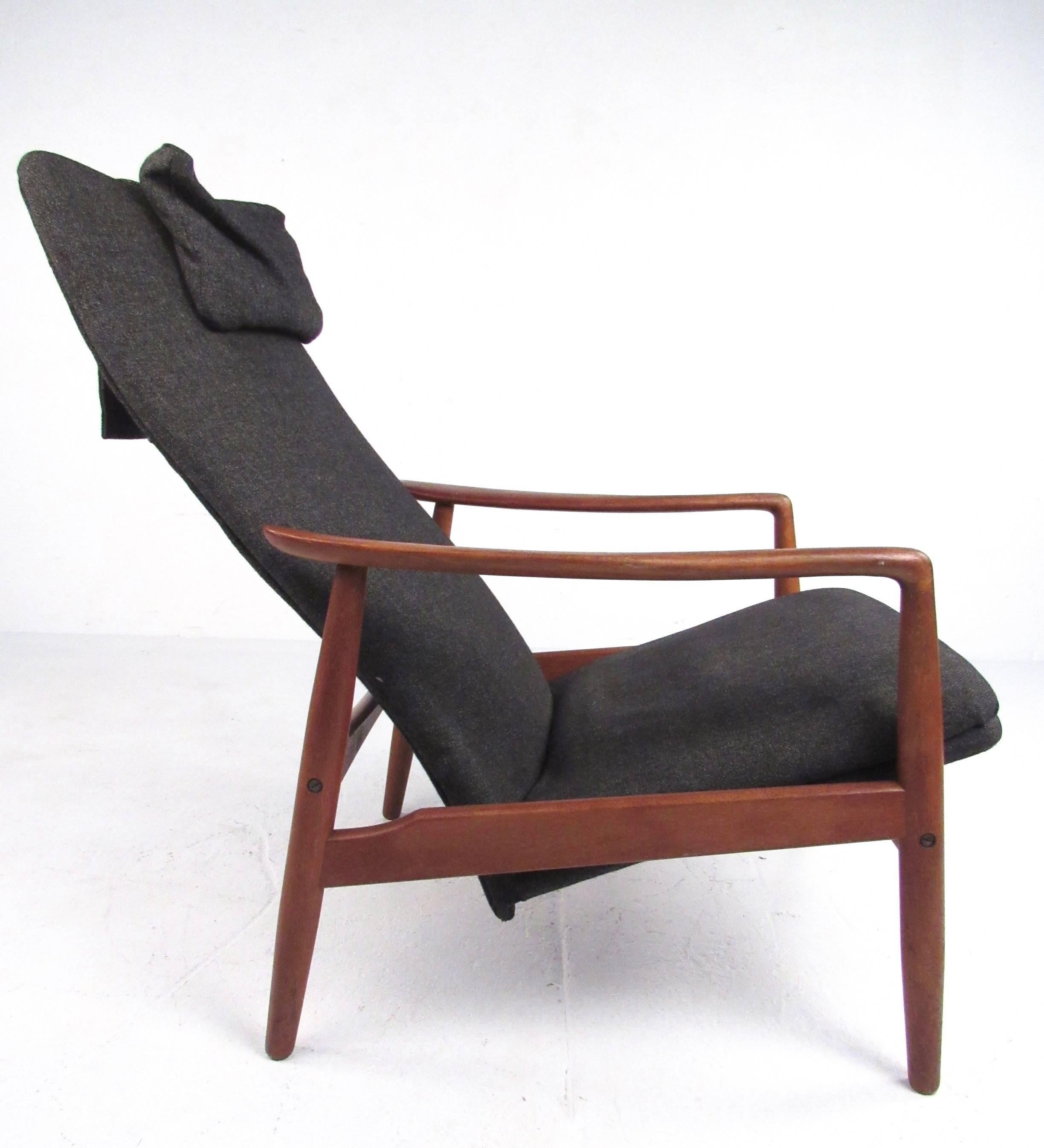 lounge chair high back