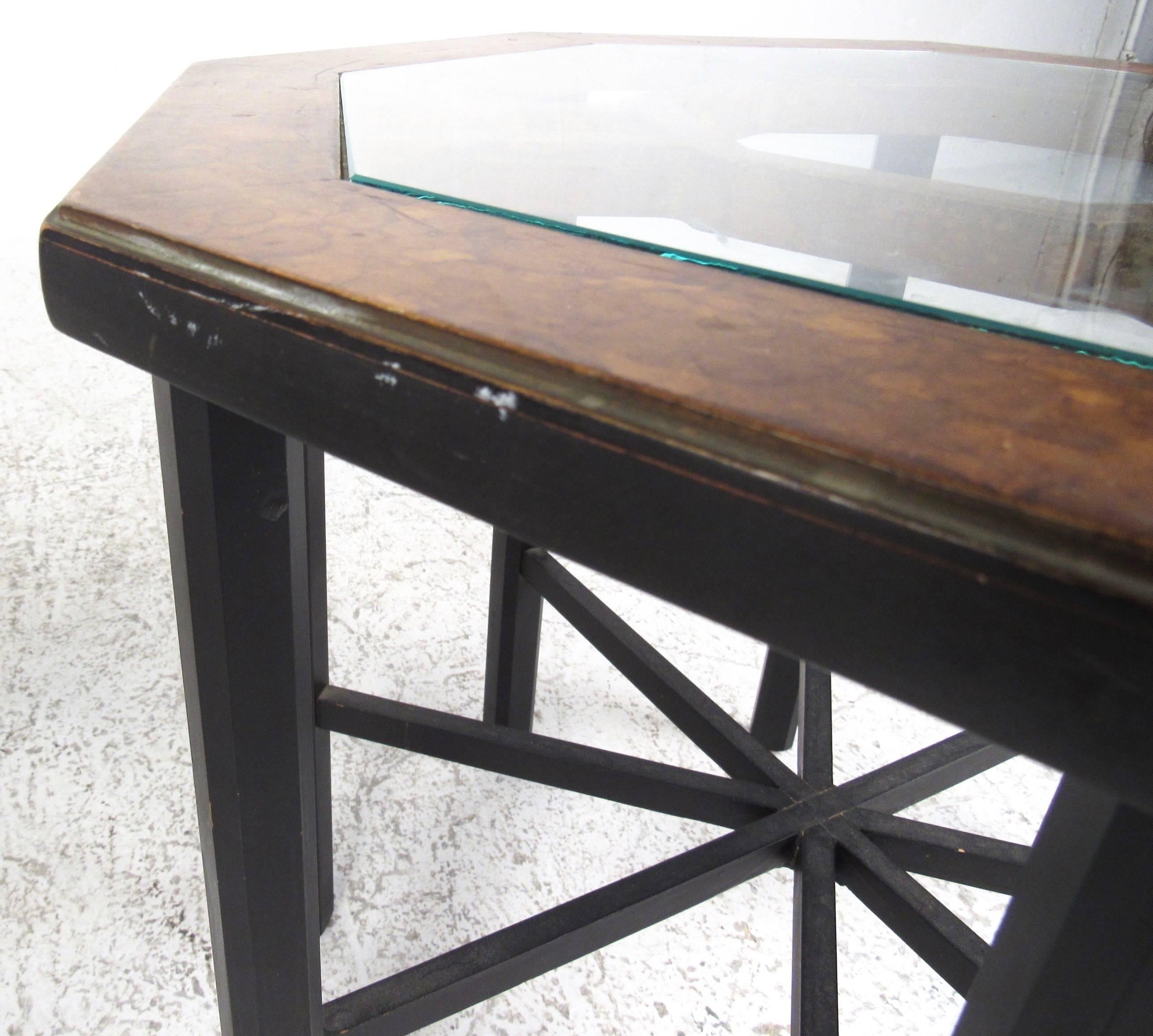 Pair of Mastercraft Style End Tables For Sale 2