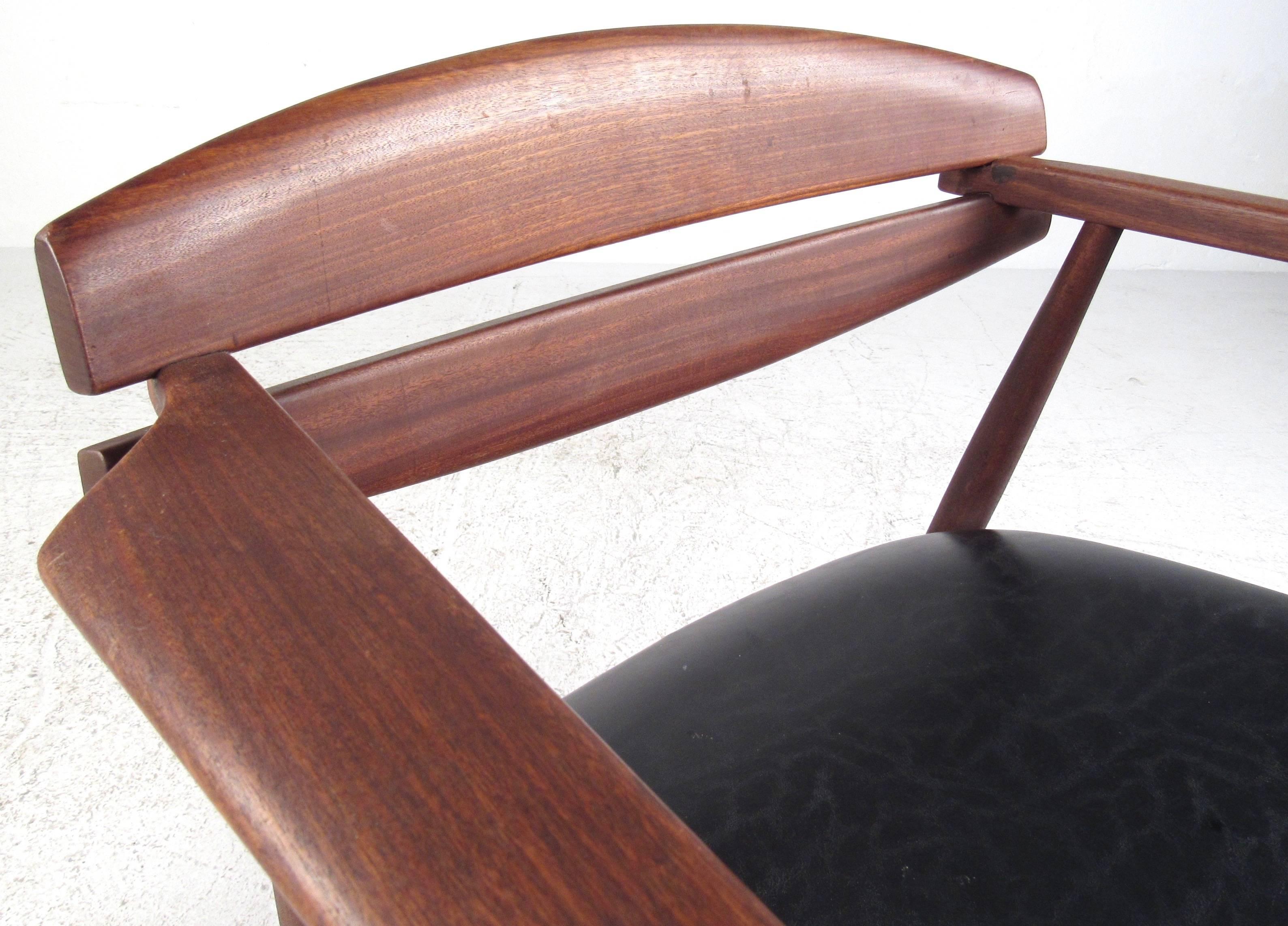 Mid-Century Modern Sculpted Teak Side Chair 1