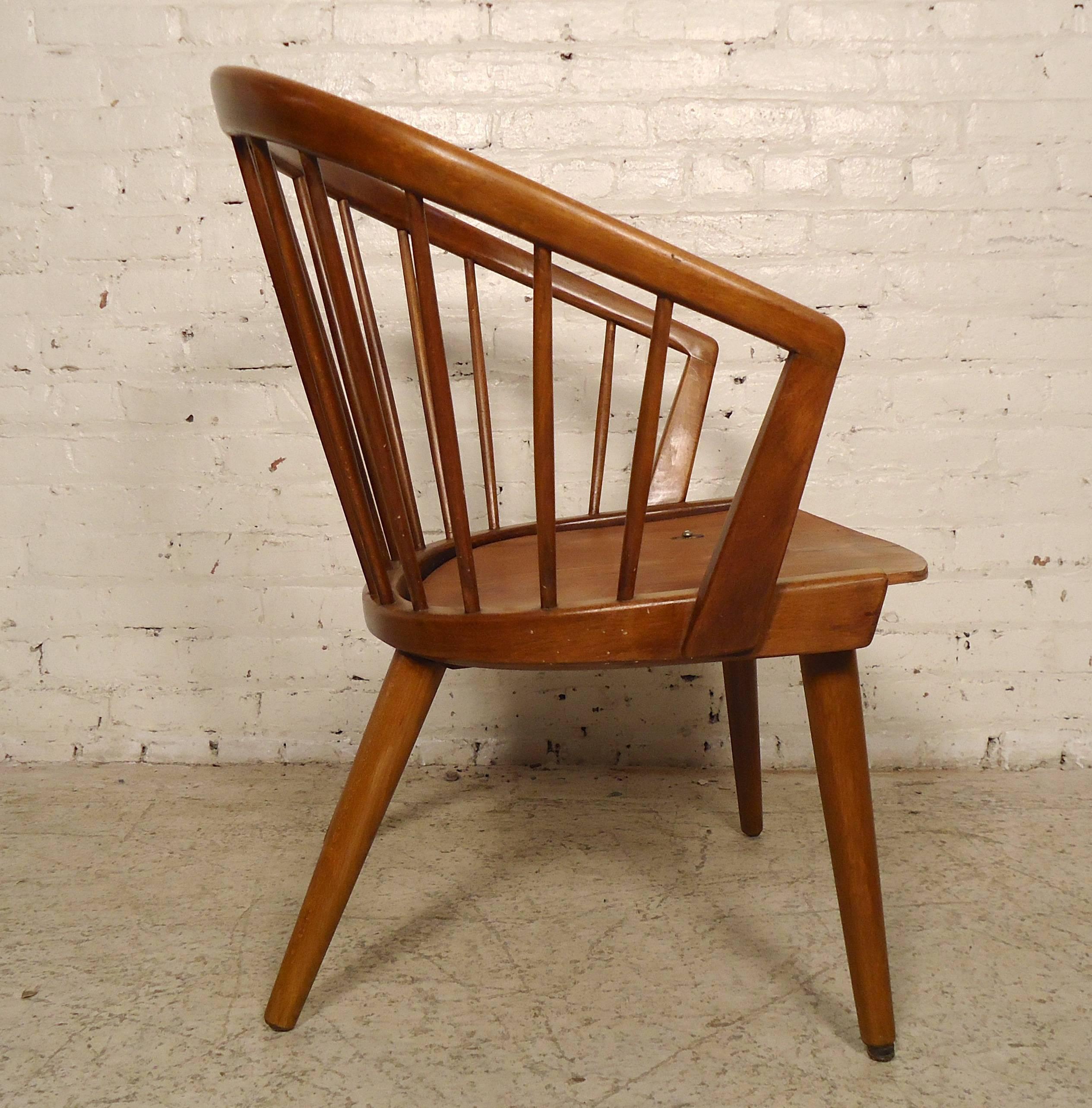 Mid-Century Modern Danish Modern Barrel Back Chair in the Style of Hans Wegner
