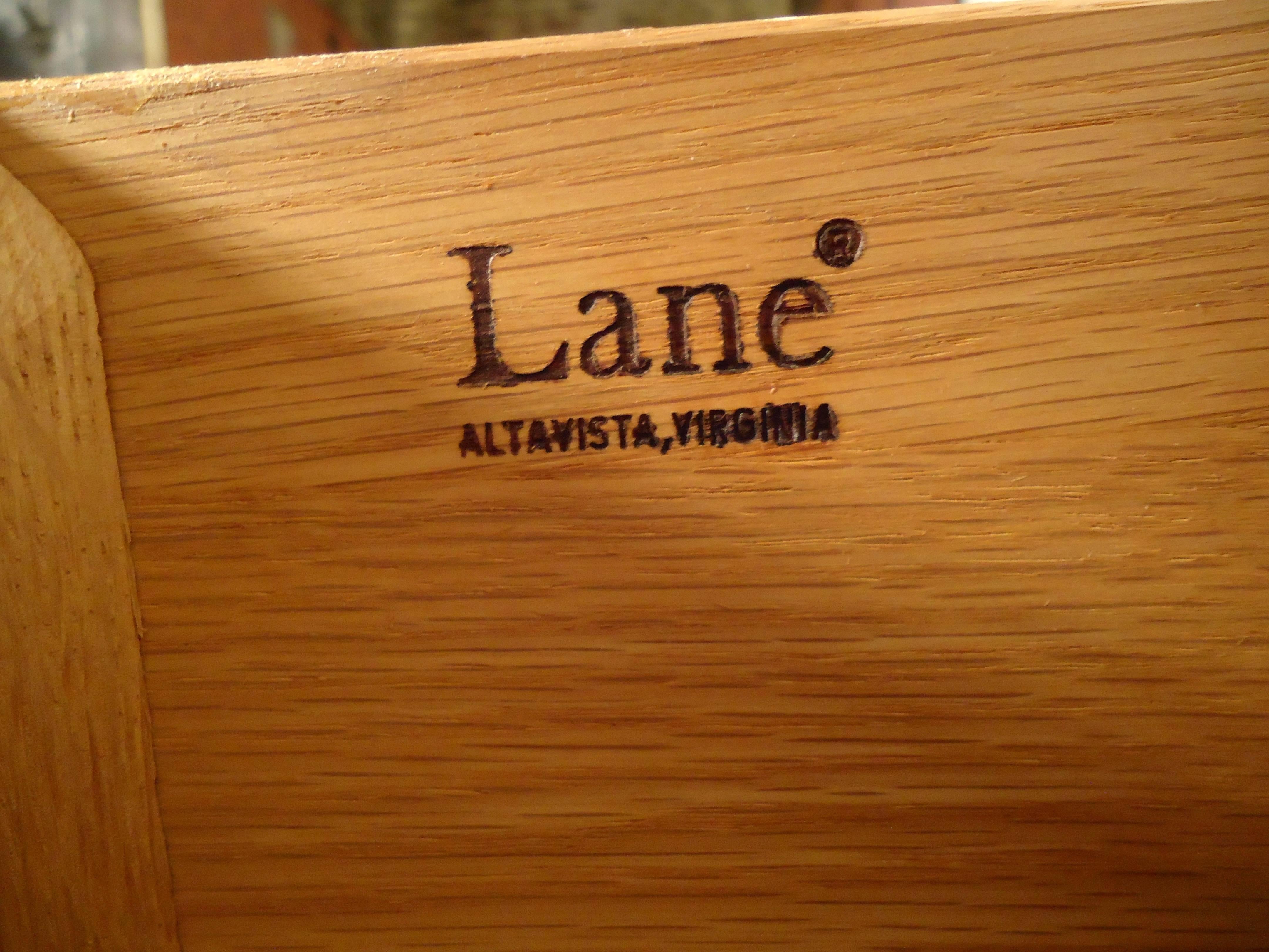 Beautiful Mid-Century Modern Square Side Table by Lane 1