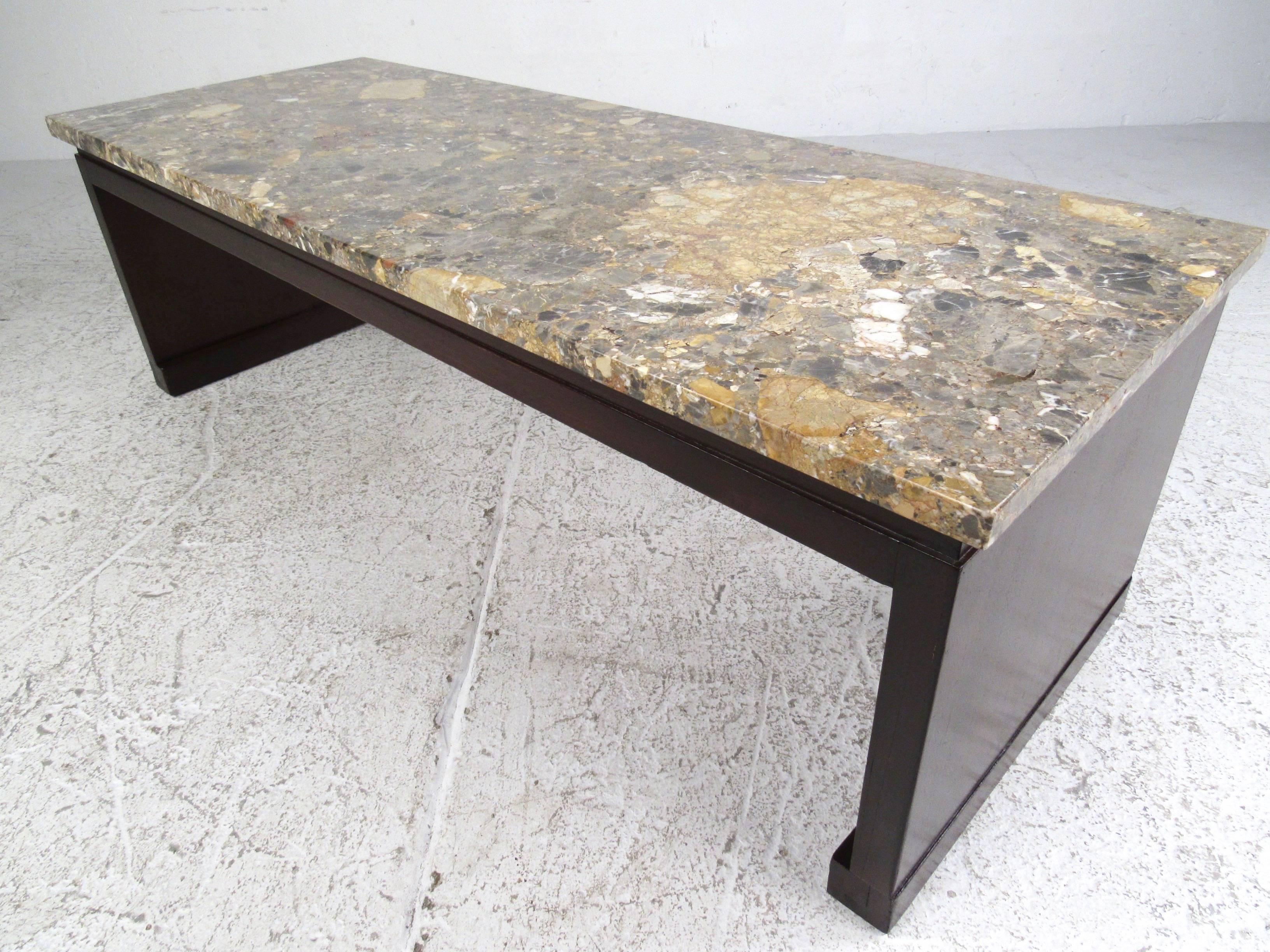 Mid-Century Marble-Top Coffee Table by Widdicomb  In Good Condition For Sale In Brooklyn, NY