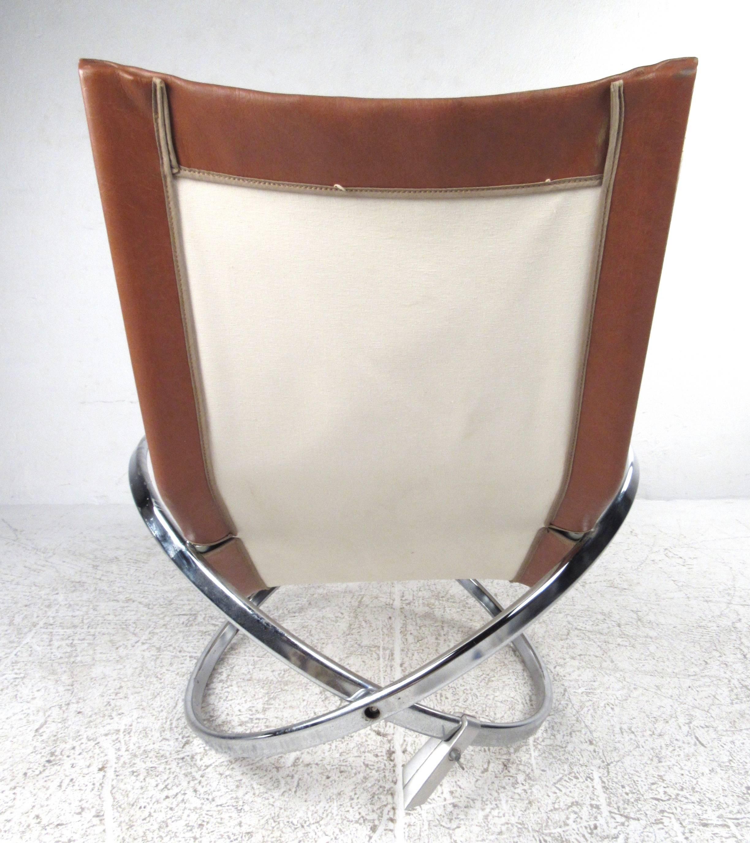 Mid-Century Modern Modernist Chrome and Vinyl Chaise Lounge Chair