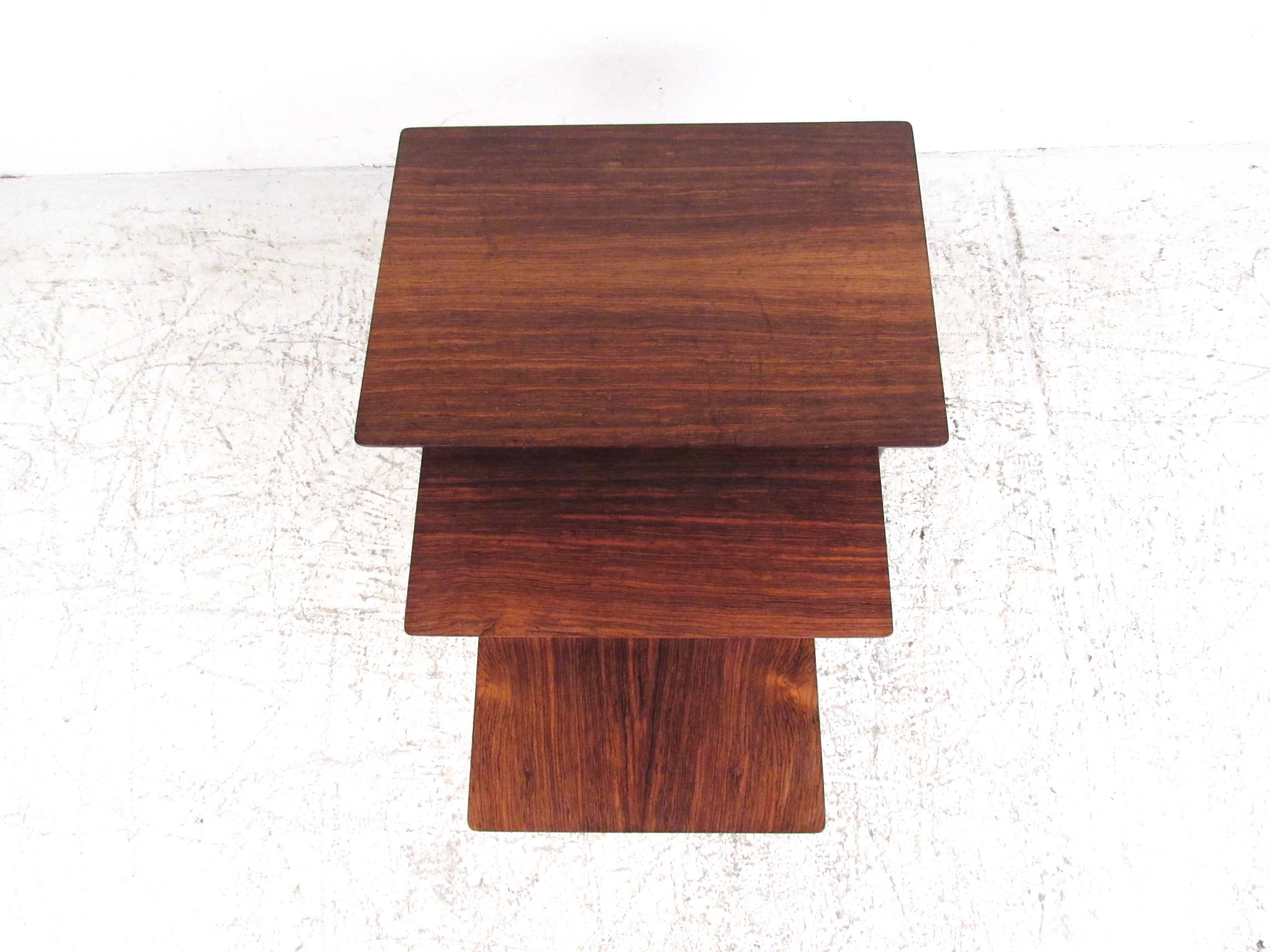Mid-Century Modern Tables gigognes danoises modernes en bois de rose par Bramin en vente