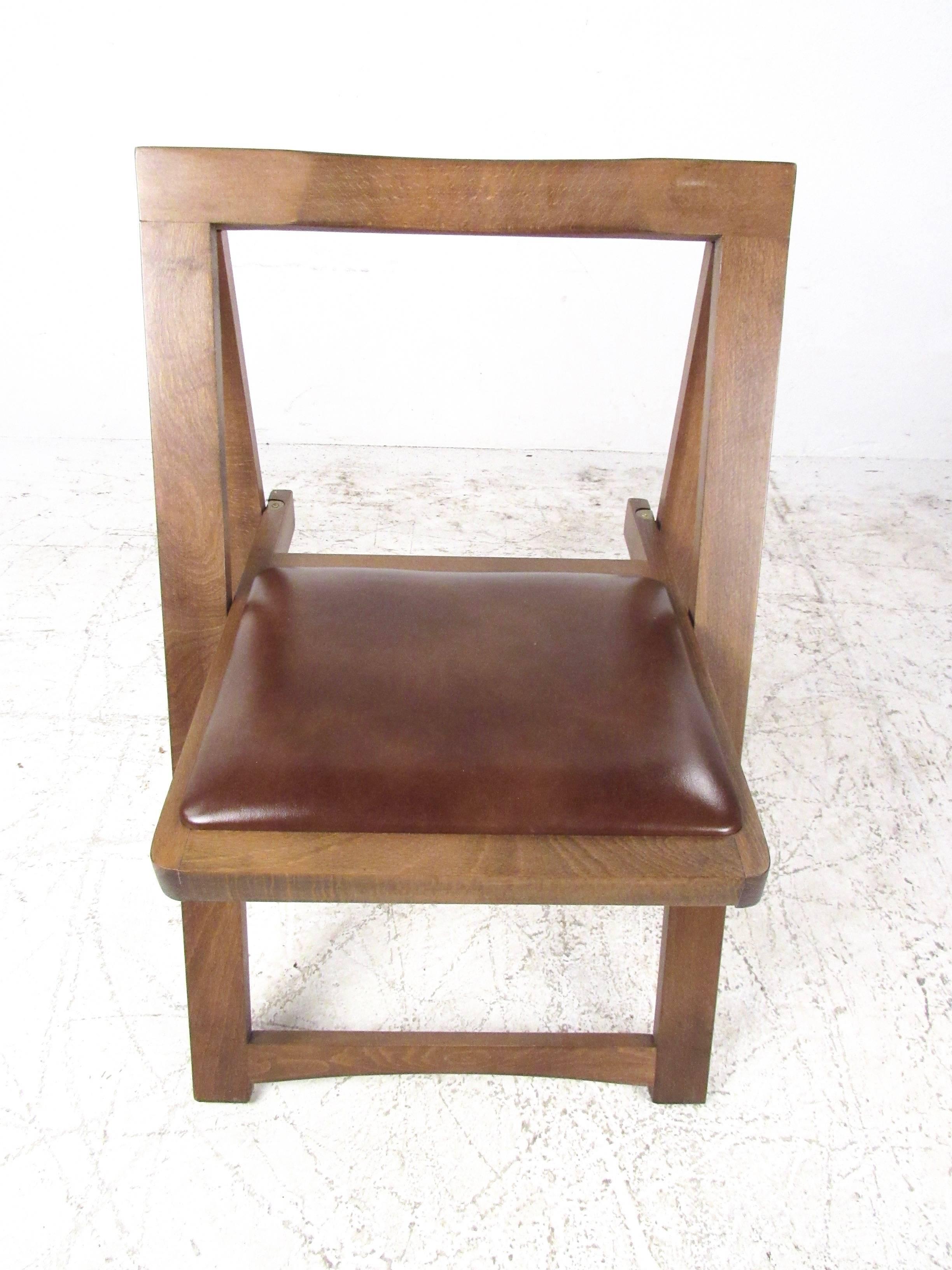 Late 20th Century Mid-Century Modern Rolling Drop-Leaf Table with Chairs