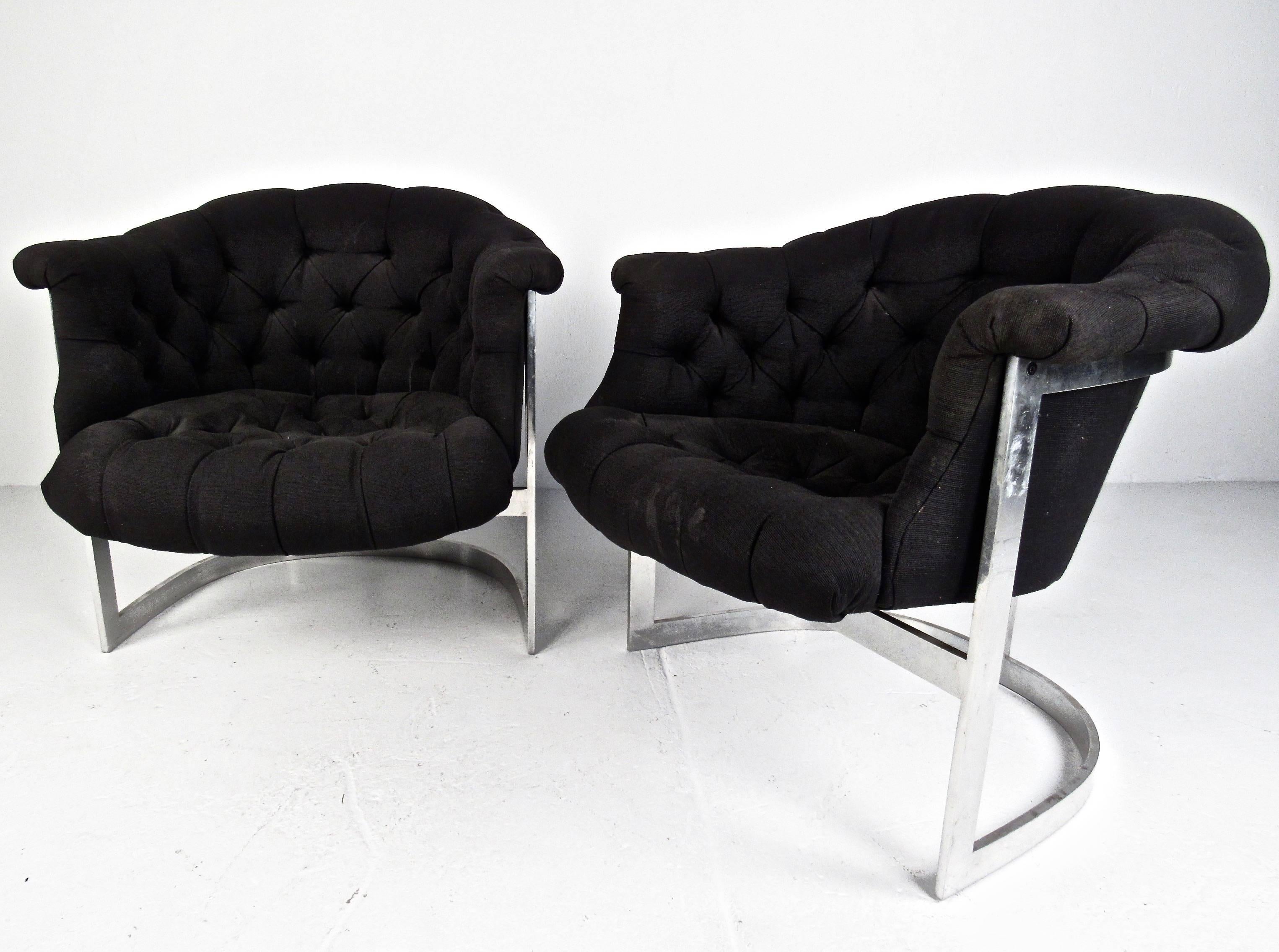 American Mid-Century Modern Tub Lounge Chairs in the Manner of Milo Baughman For Sale