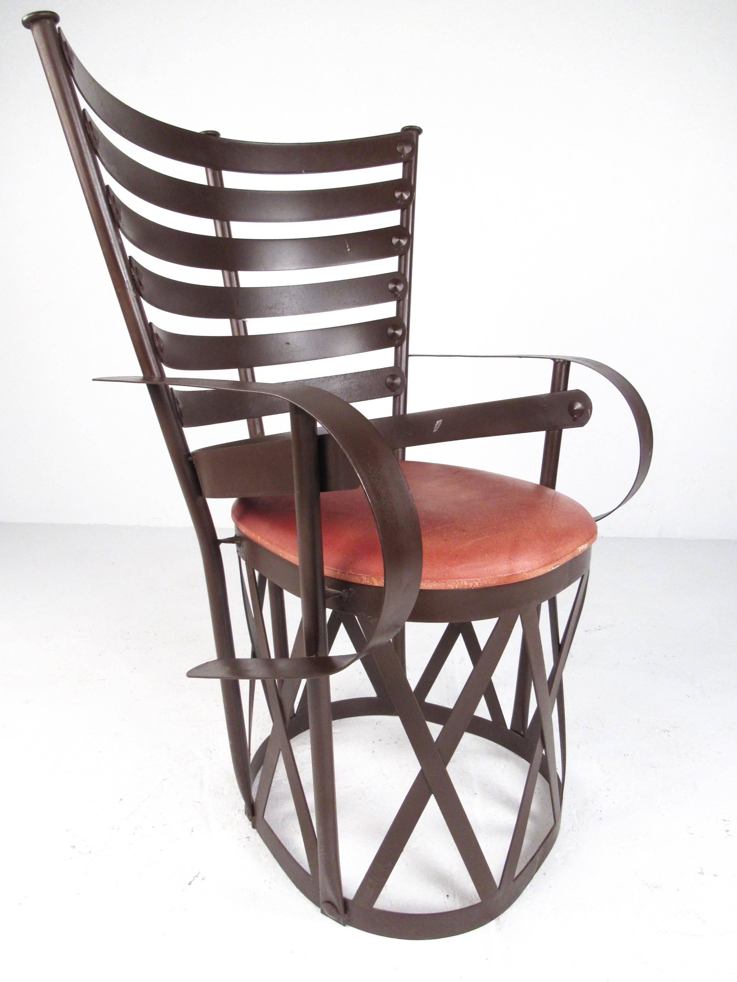  Decorative Modern Sculptural Armchair In Good Condition For Sale In Brooklyn, NY