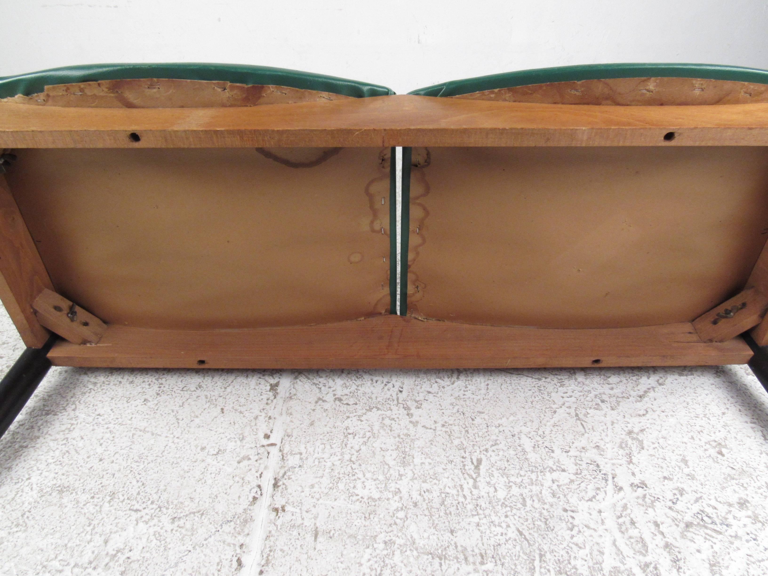 Mid-Century Modern Two-Seat Window Bench by John Stuart In Good Condition In Brooklyn, NY