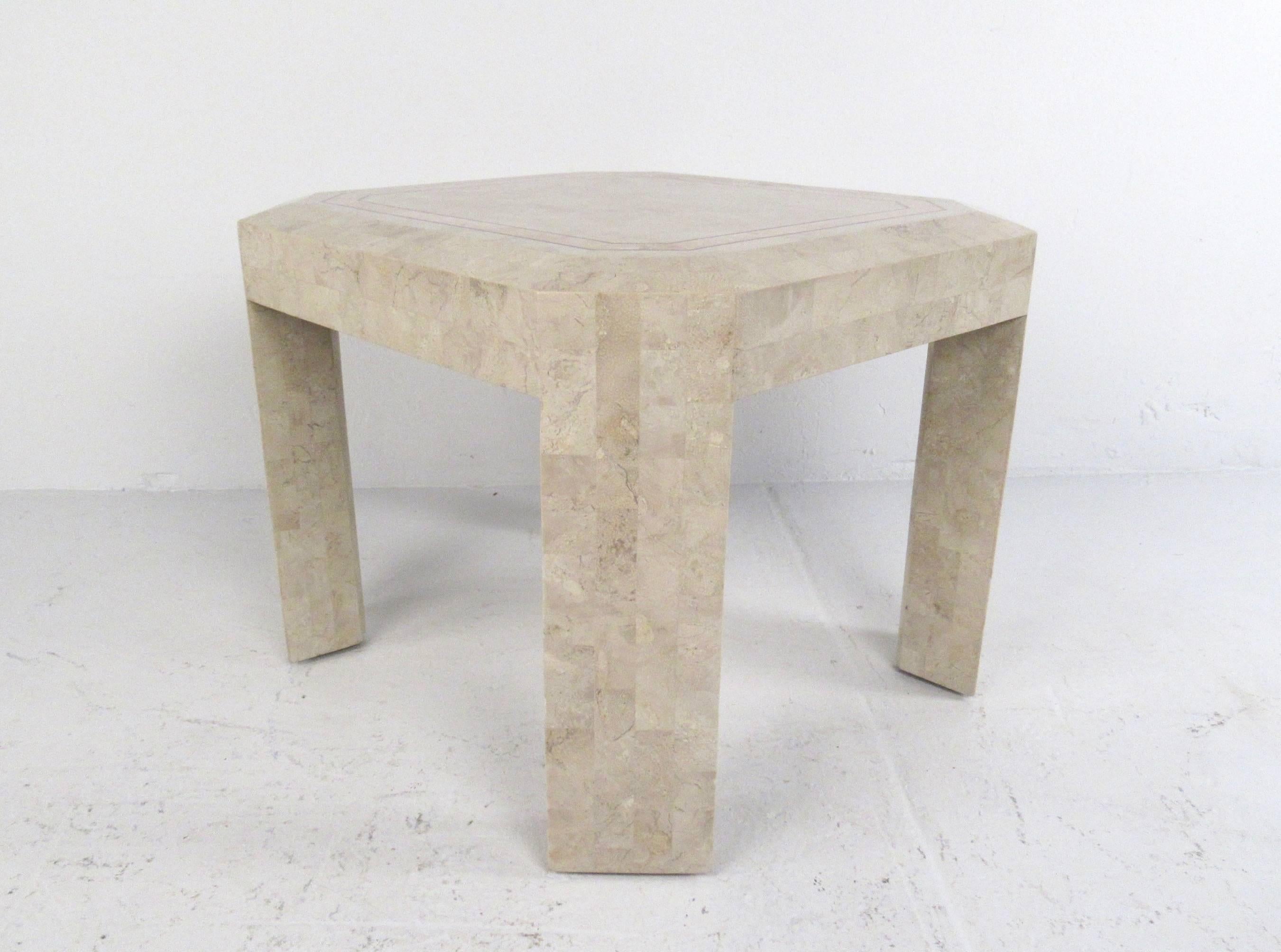 Tessellated Stone End Table after Maitland Smith In Good Condition For Sale In Brooklyn, NY