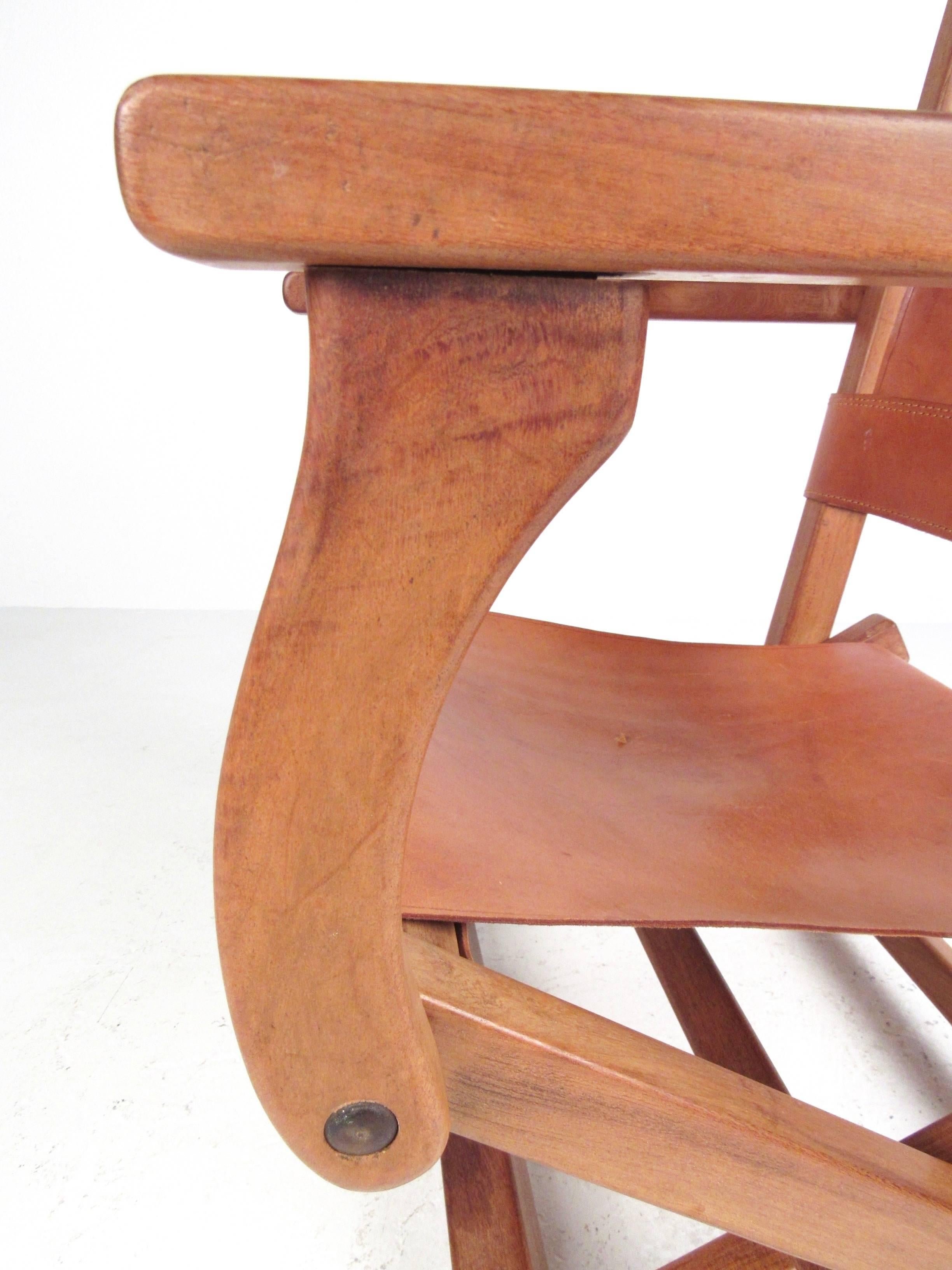 Contemporary Modern Folding Leather Armchair 5