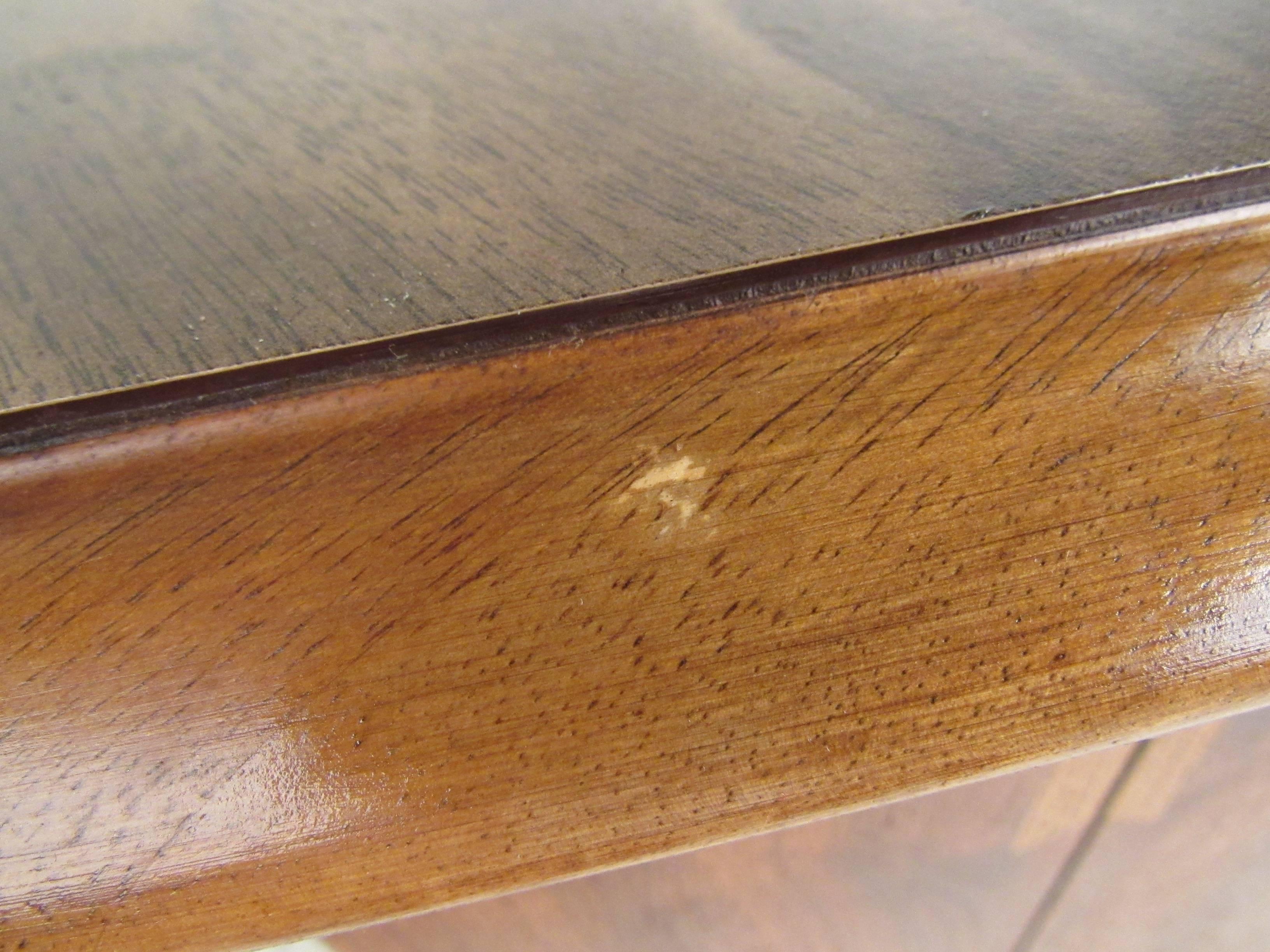 Mid-Century Modern American Walnut End Table by Lane Furniture 3