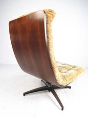 Mid-Century Modern Shell Back Swivel Lounge Chair
