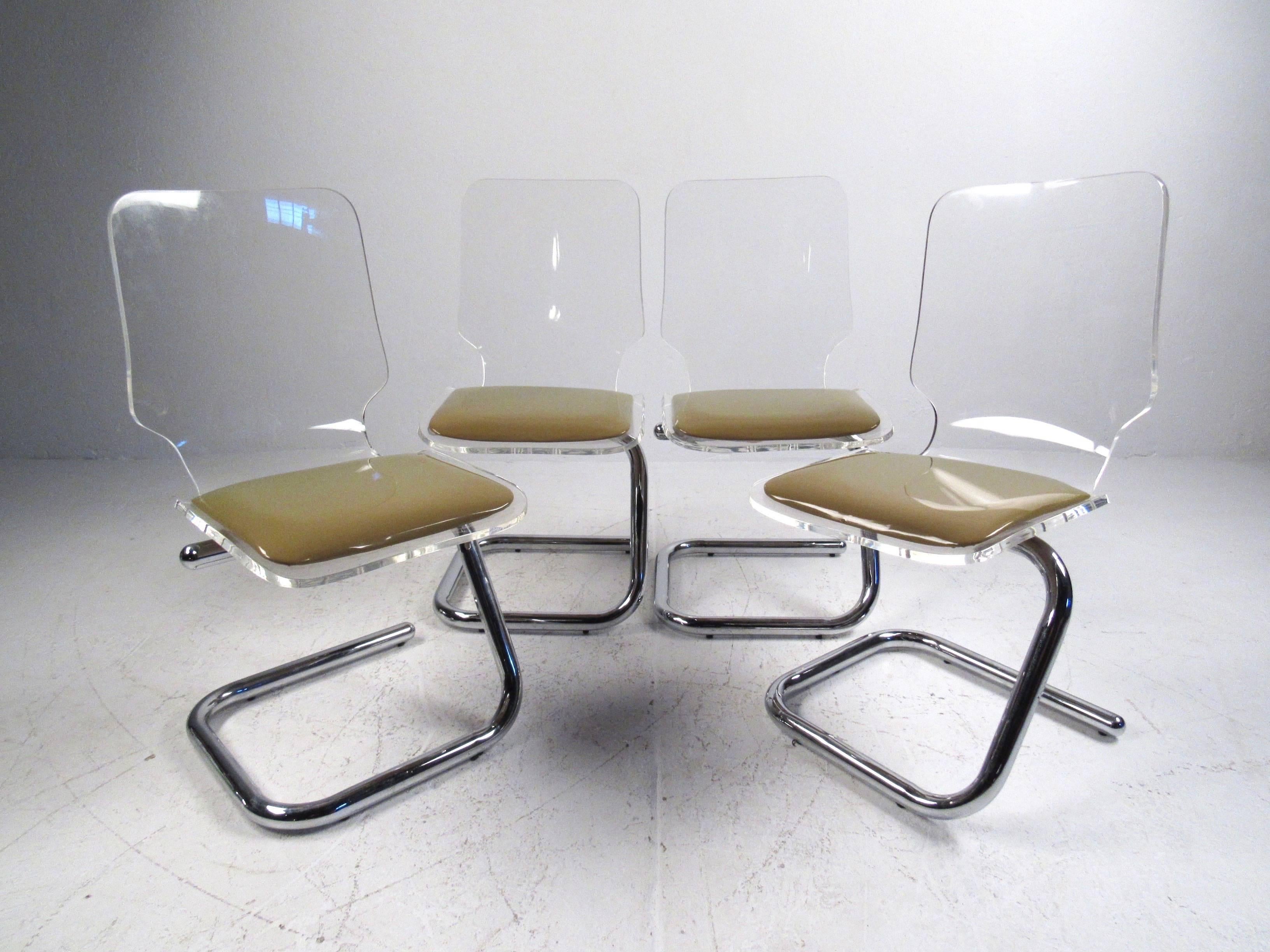 Mid-Century Modern Lucite and Chrome Dining Chairs by Luigi Bardini In Good Condition In Brooklyn, NY