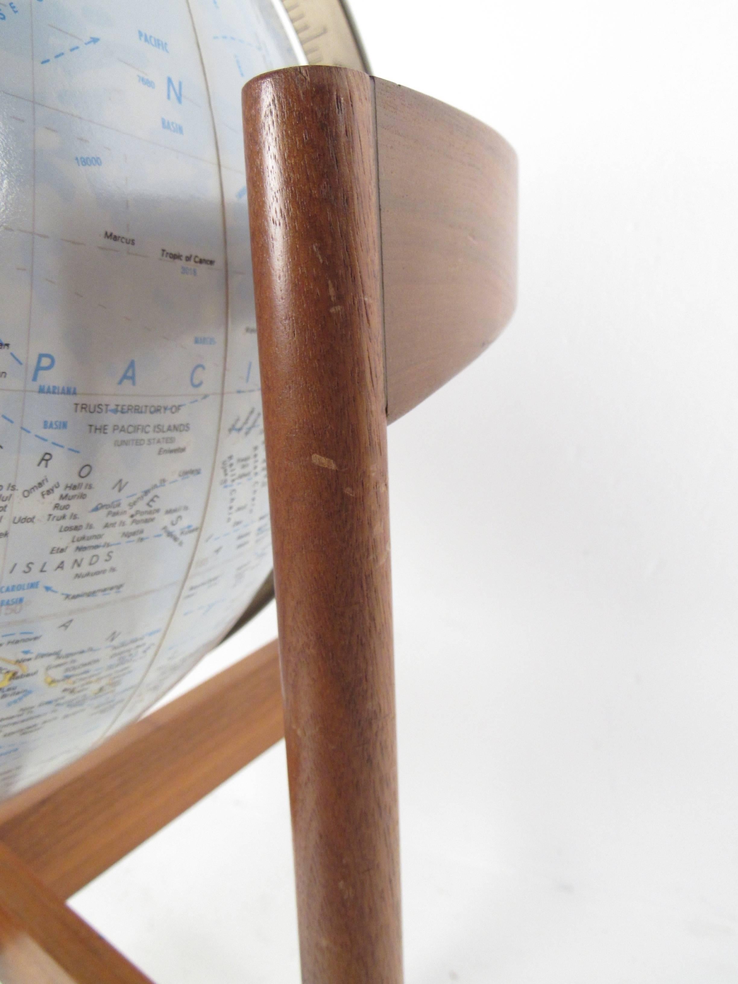 Jens Risom Deisgned Illuminated Globe on Teak Stand For Sale 1