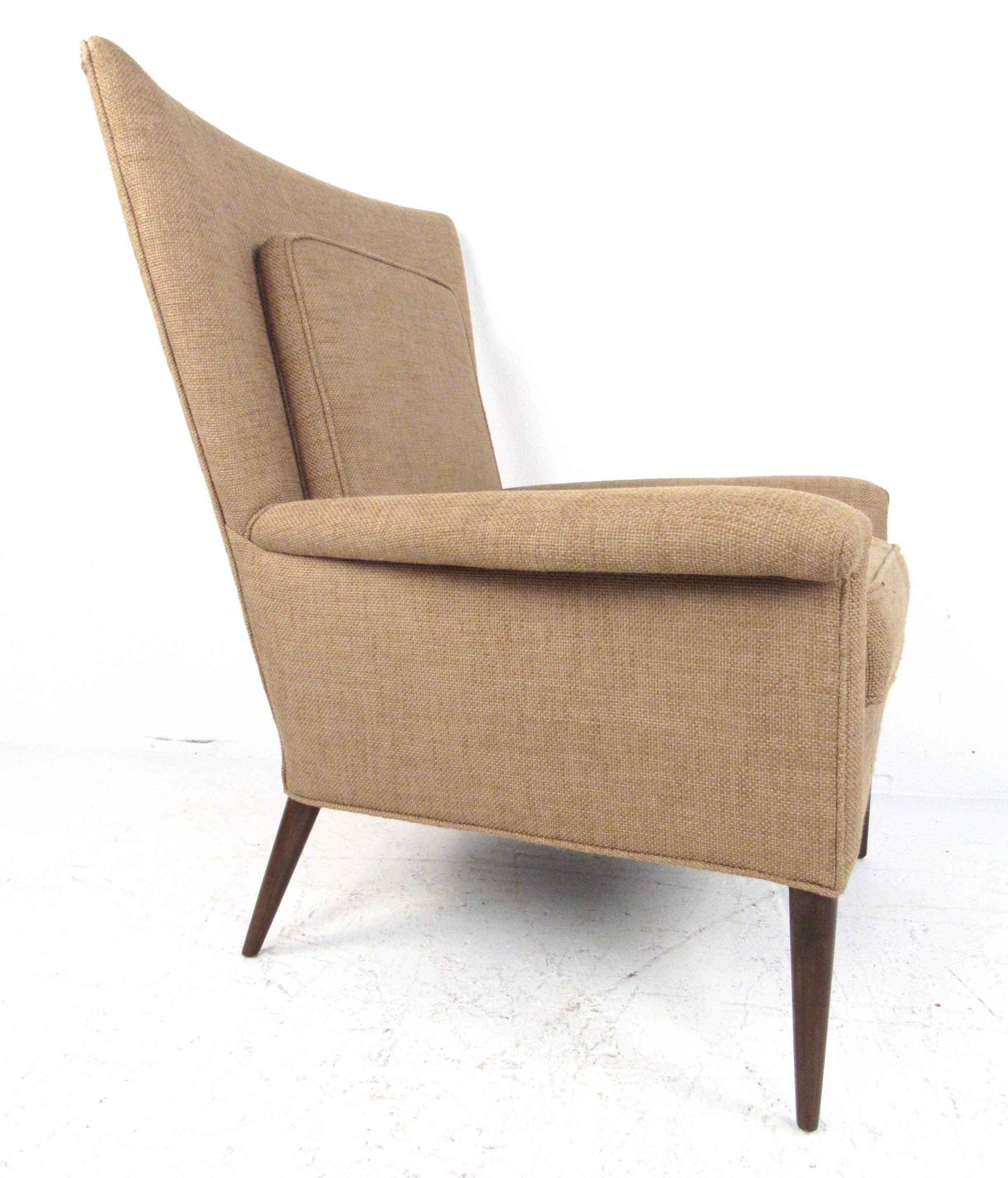 Mid-Century Modern Vintage Tweed Mid-Century Wingback Lounge Chair For Sale