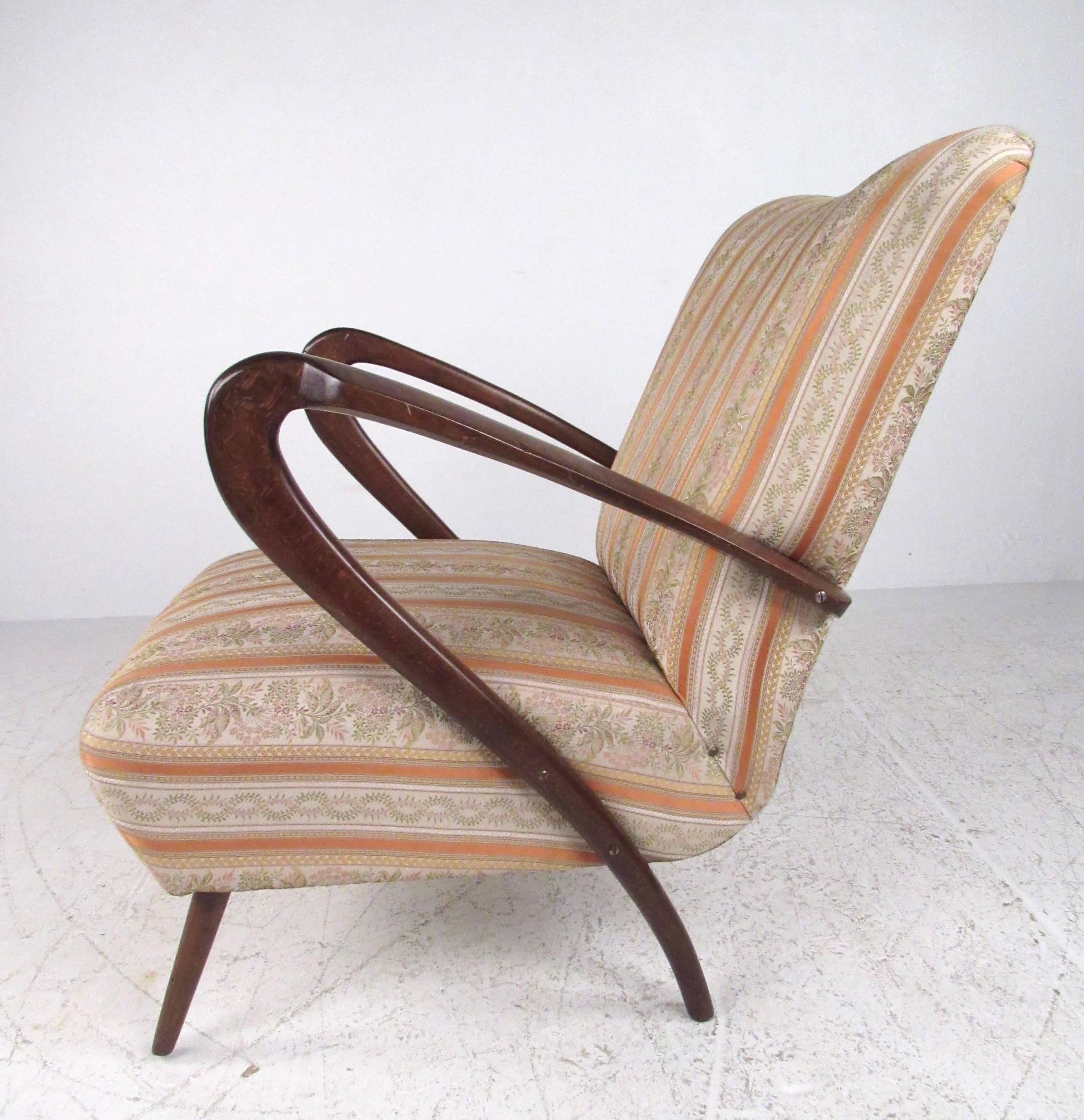 Mid-20th Century Pair of Italian Modern Gio Ponti Style Lounge Chairs, 1950s
