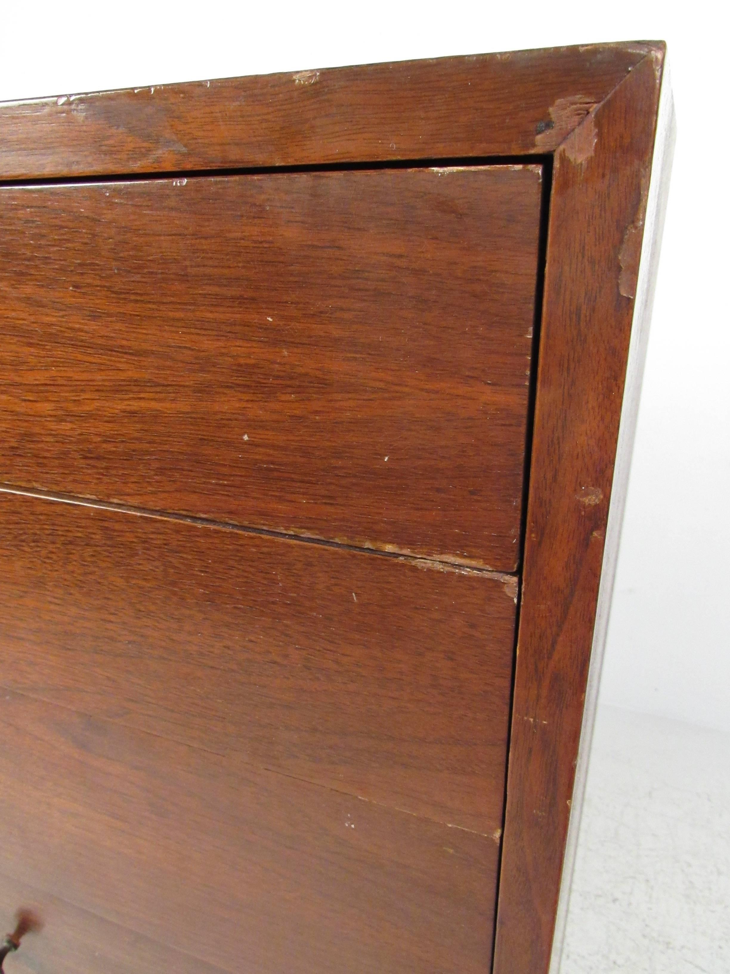 Mid-20th Century Mid-Century Highboy Dresser in the Style of Paul McCobb