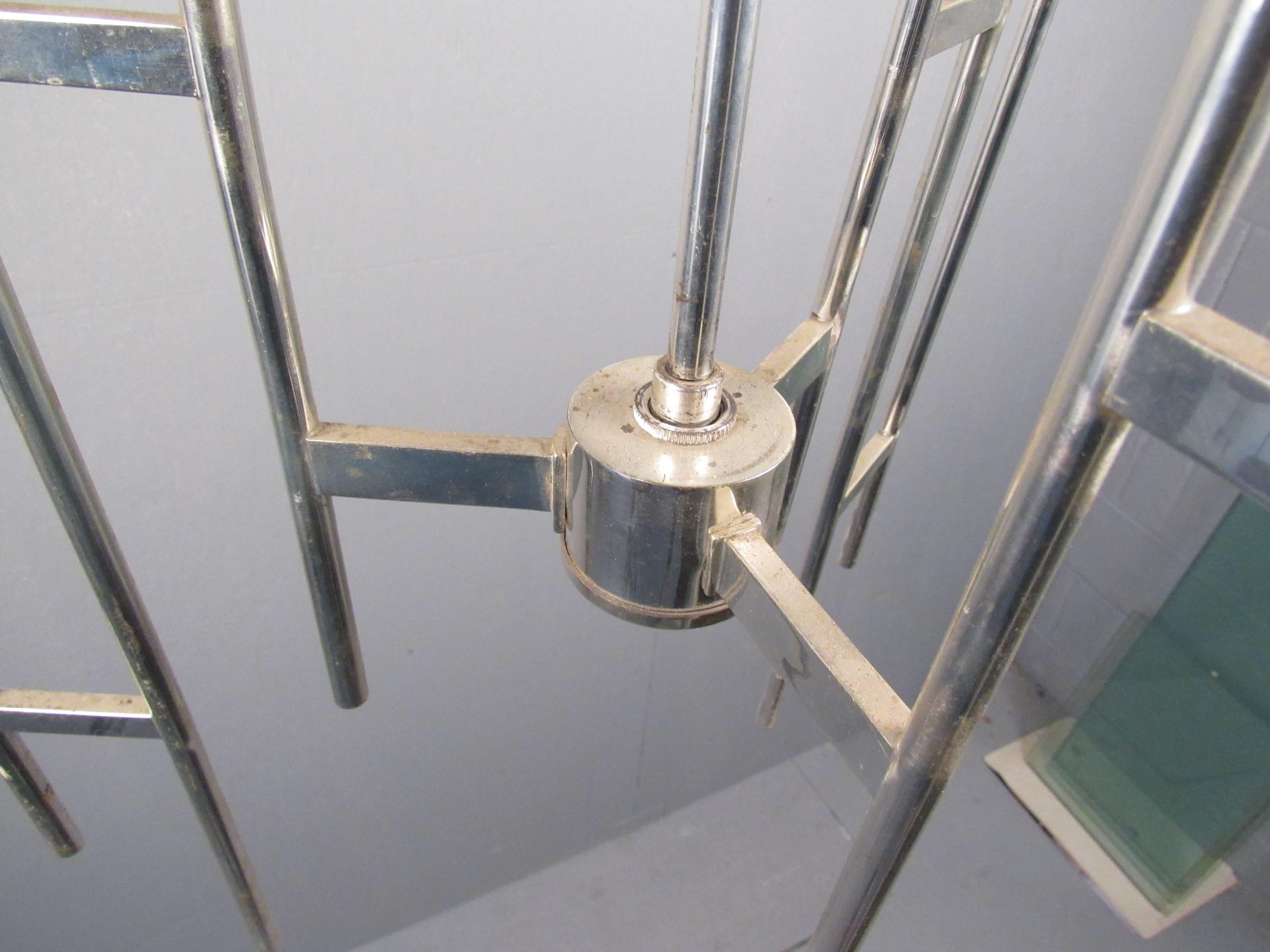Araña de estilo candelabro moderno de mediados de siglo en venta 1