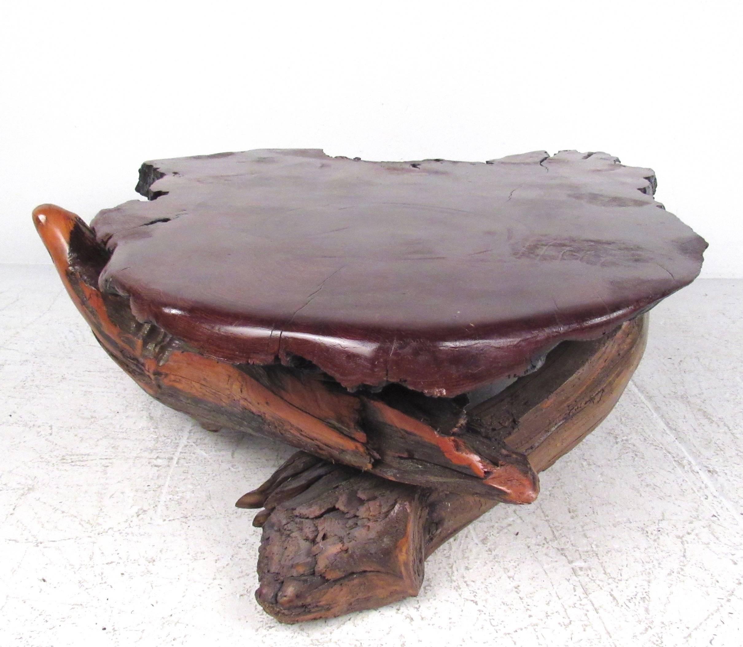 Stunning Mid-Century Tree Slab Coffee Table For Sale 1