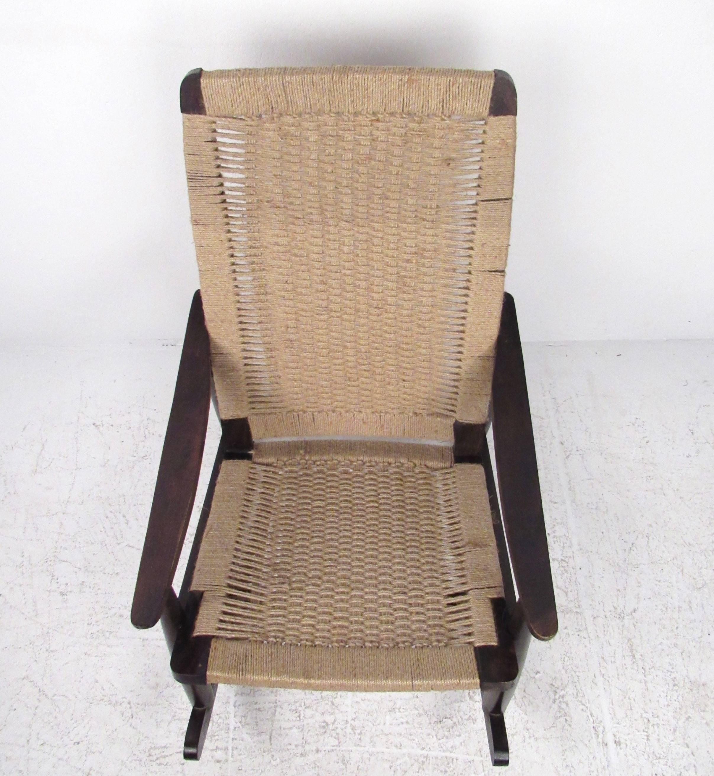 Mid-Century Modern Rocking Chair in the Style of Hans Wegner 1