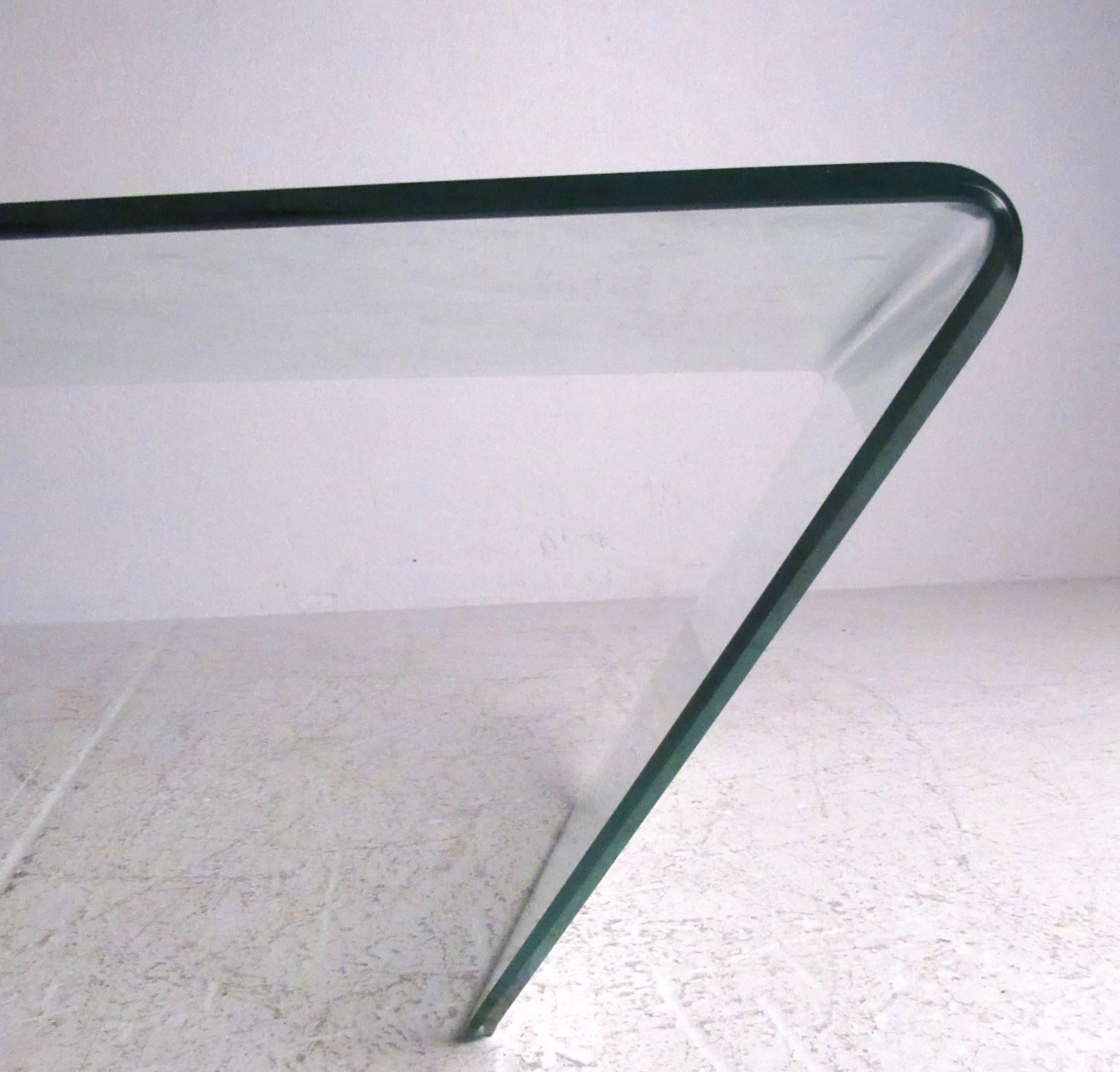 Contemporary Modern Curved Glass Coffee Table 3