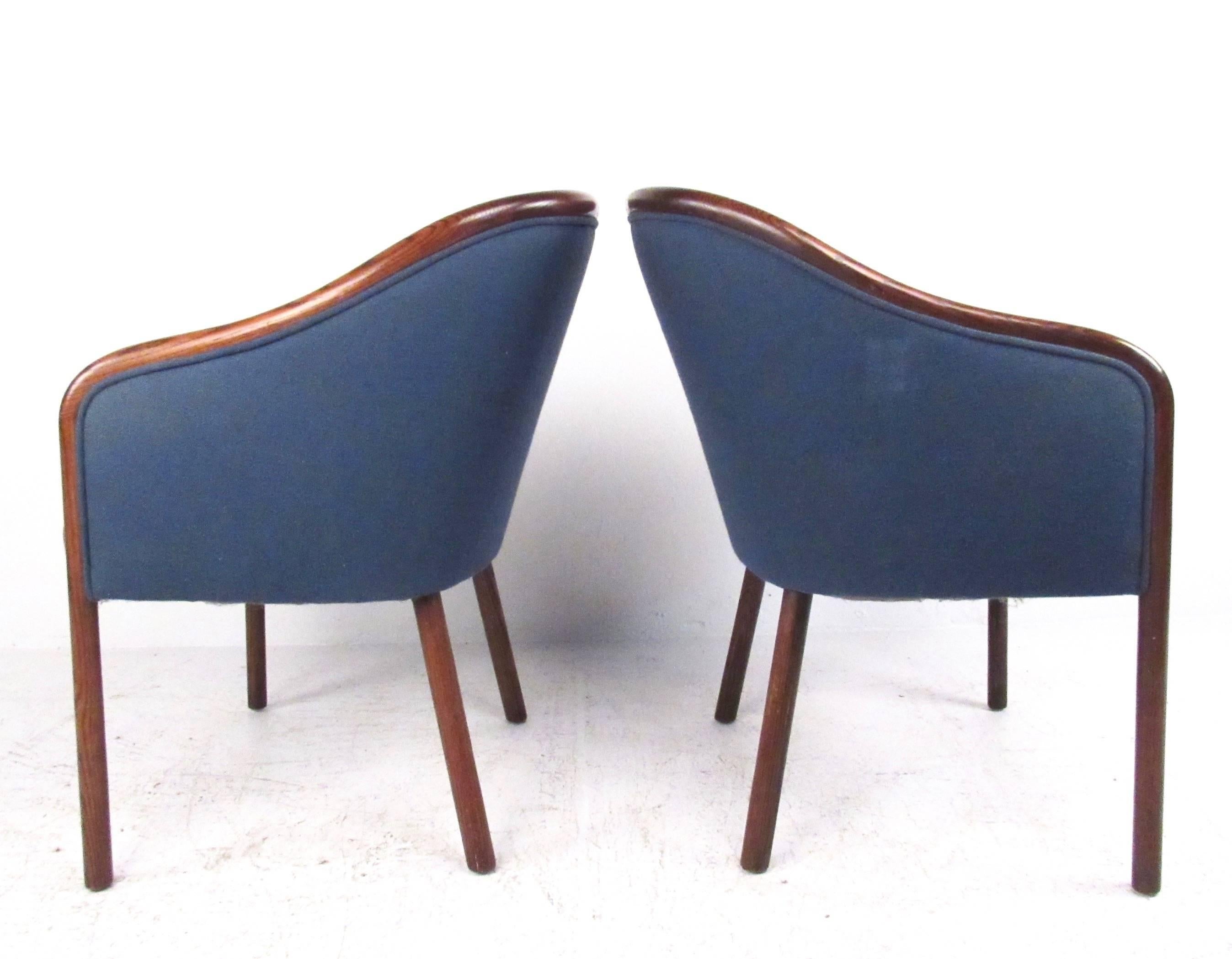Late 20th Century Pair of Mid-Century Modern Rosewood Side Chairs
