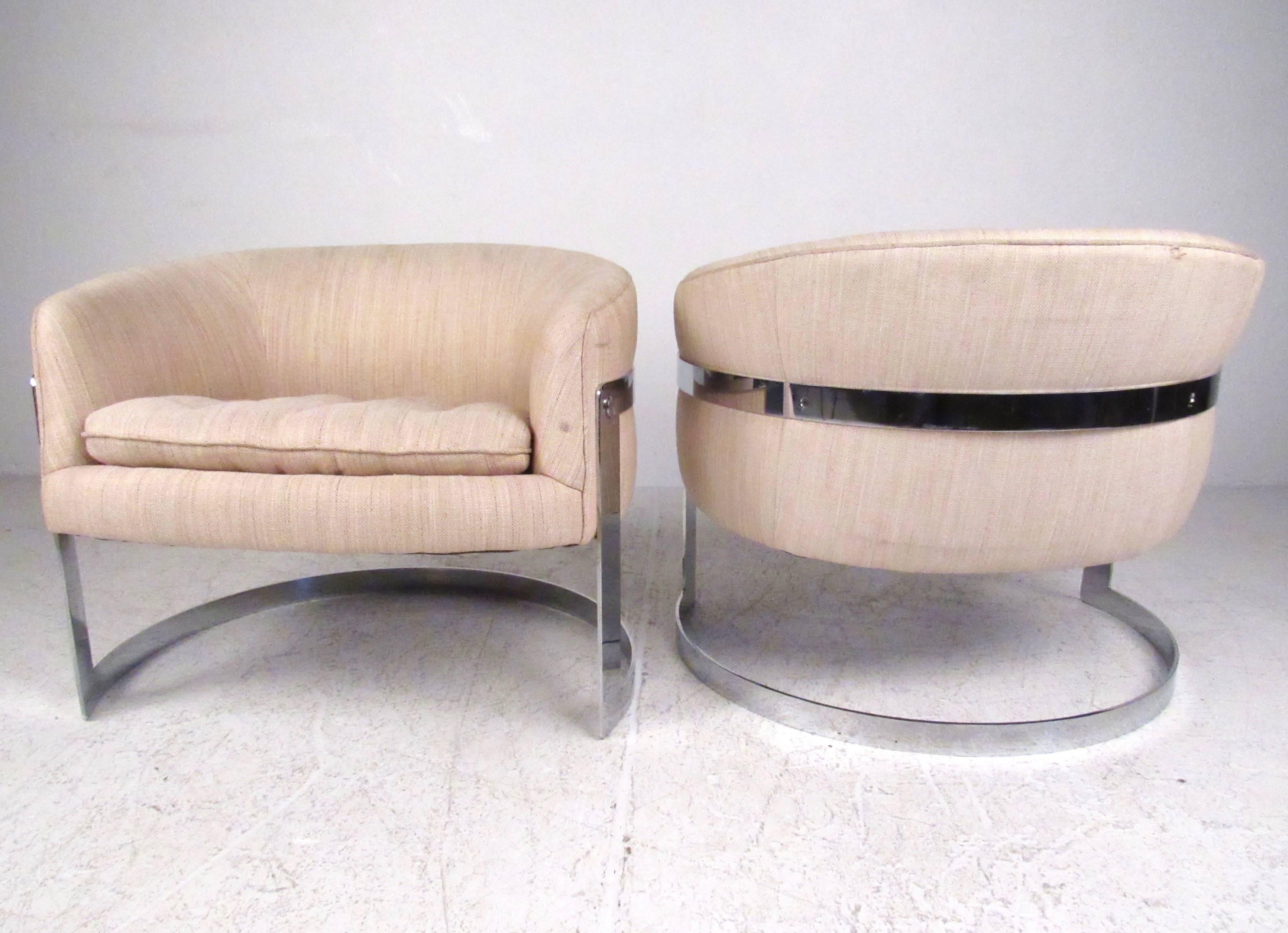 Mid-Century Modern Vintage Club Chairs by Bernhardt For Sale