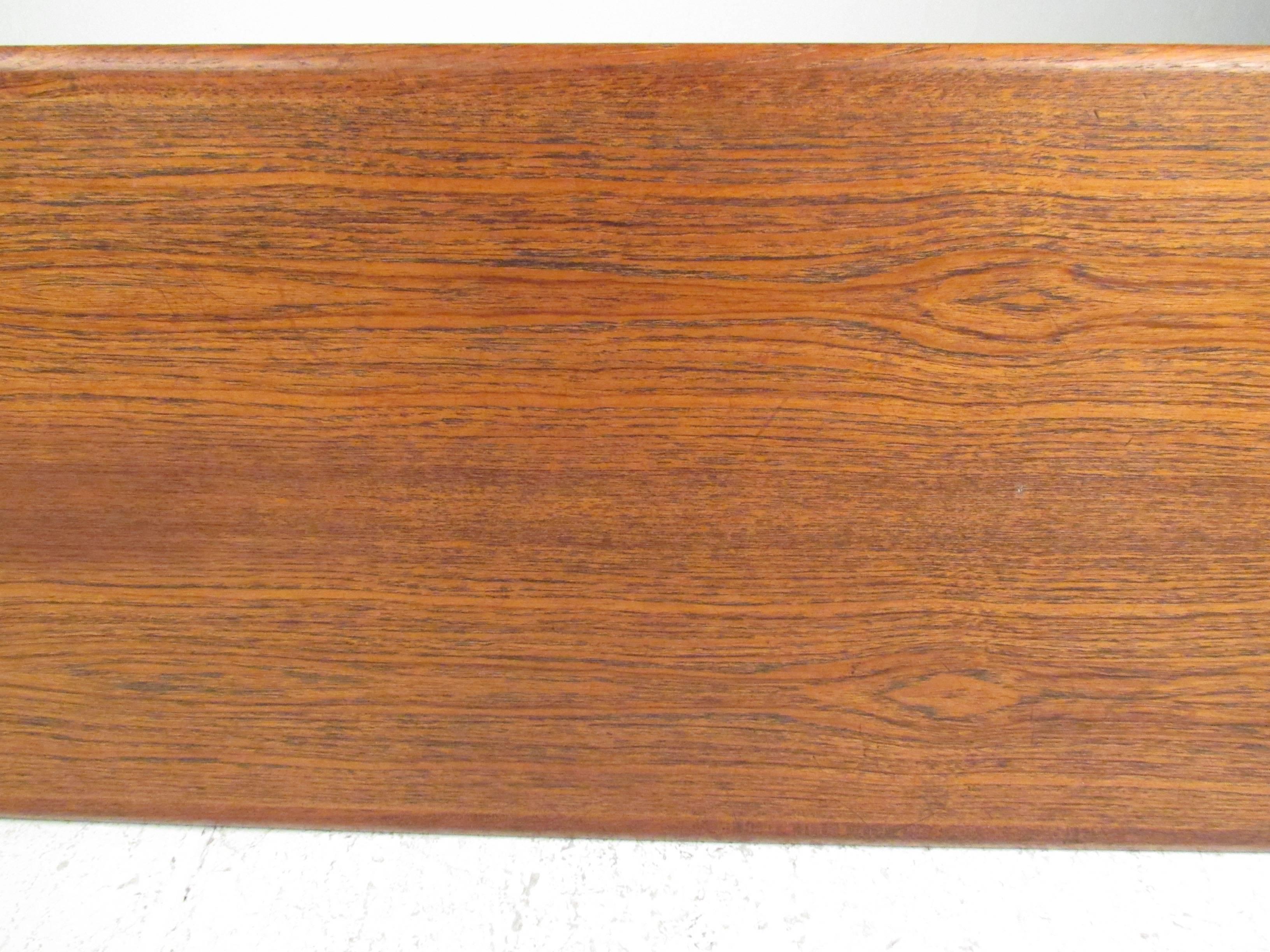 Mid-Century Danish Teak Coffee Table by Trioh Møbler In Good Condition In Brooklyn, NY